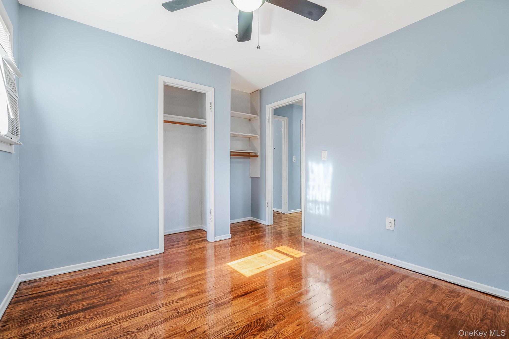 Single Family Clifton Suffolk County, NY 11776, MLS-927645-18