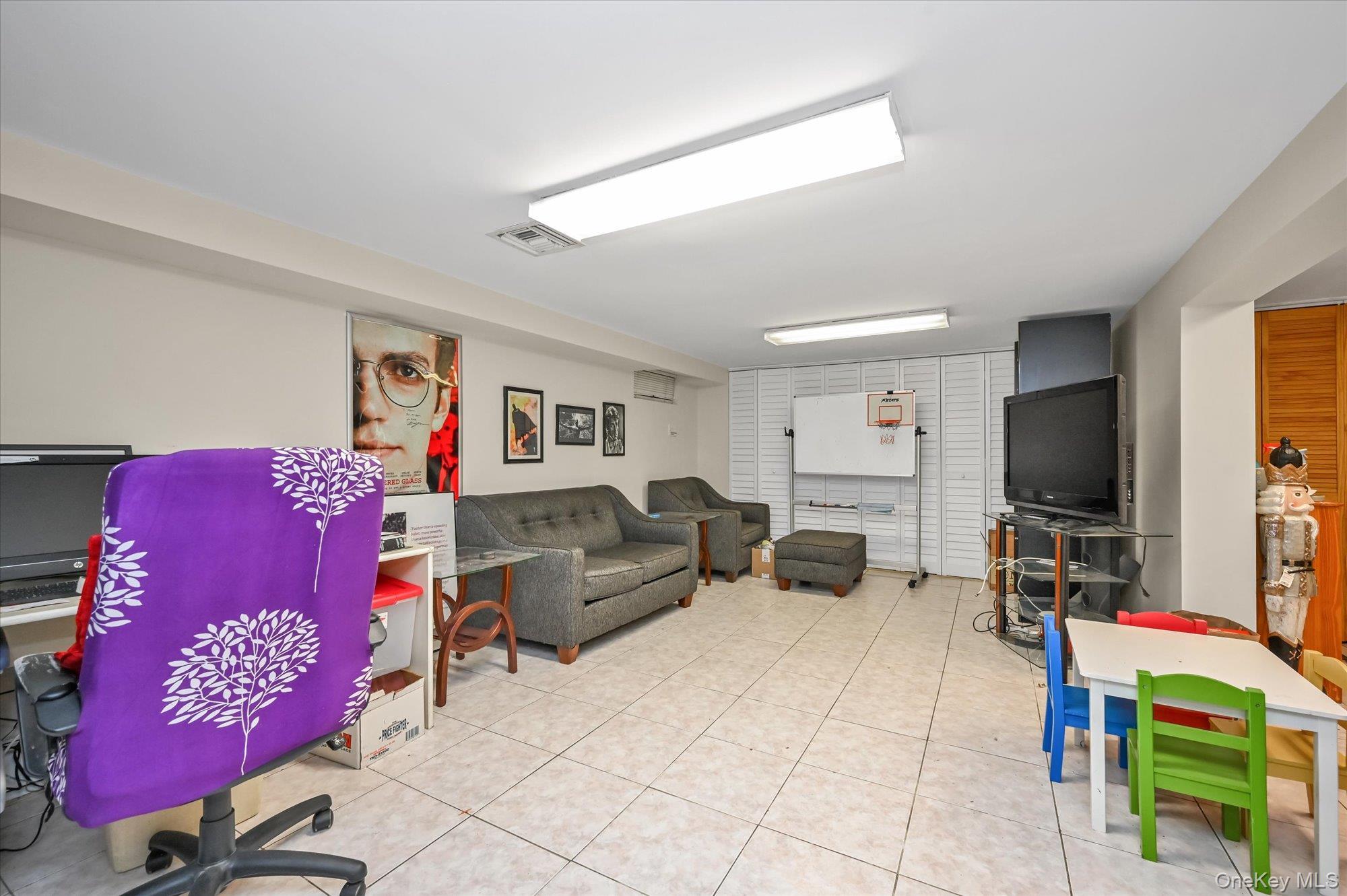 Single Family 27th Queens, NY 11354, MLS-927648-16