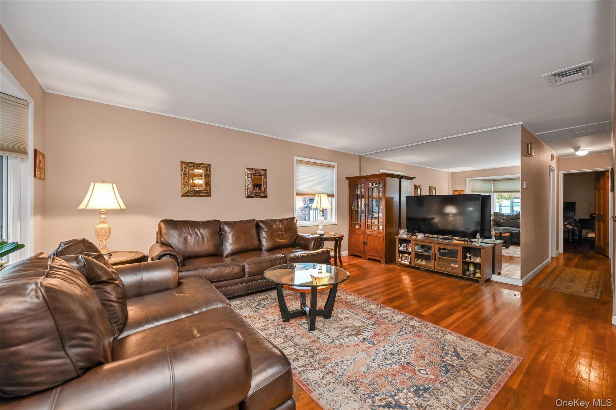 Single Family 27th Queens, NY 11354, MLS-927648-4