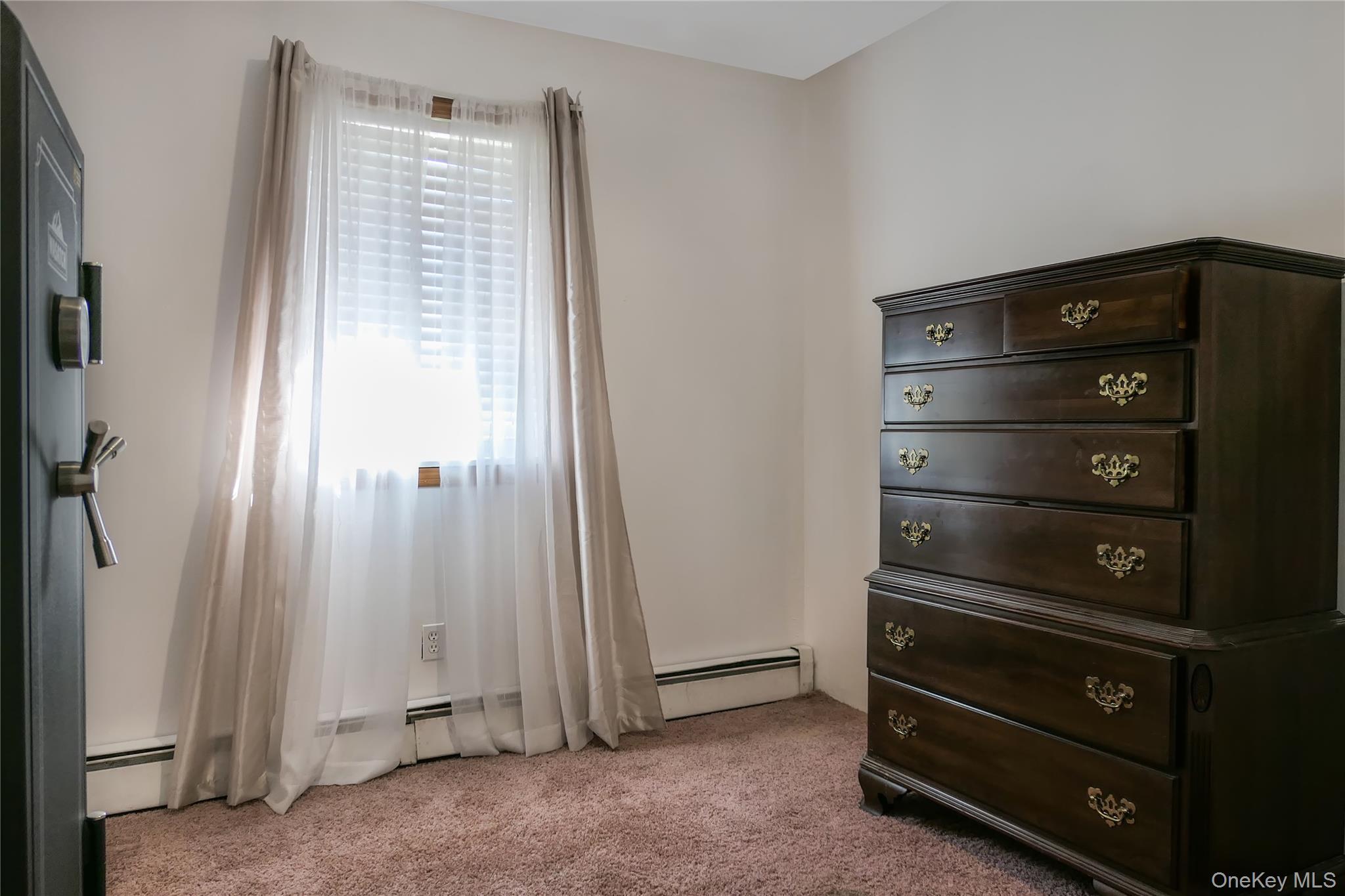 Single Family Wards  Suffolk County, NY 11713, MLS-927651-16