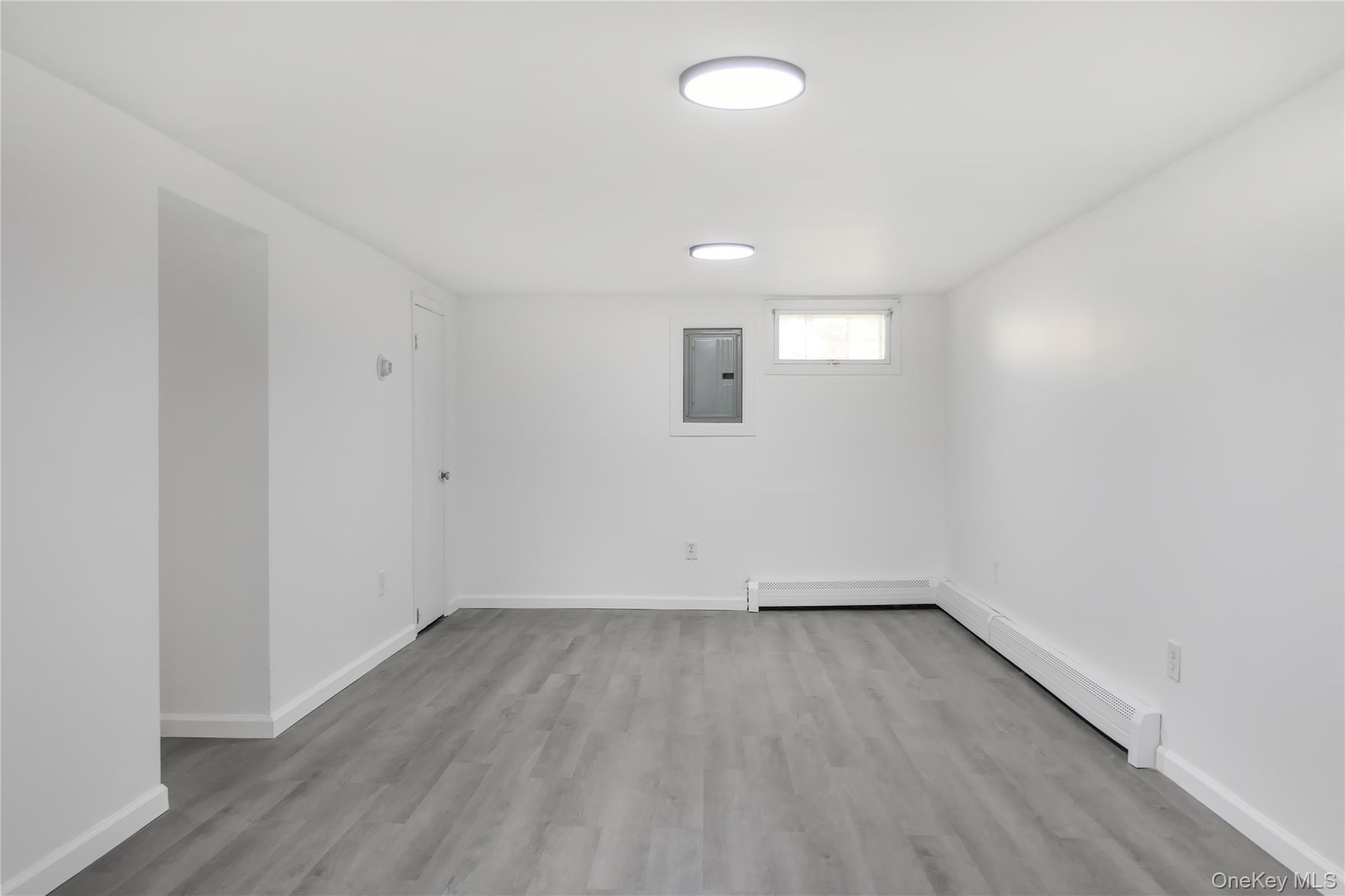 Single Family Wards  Suffolk County, NY 11713, MLS-927651-27