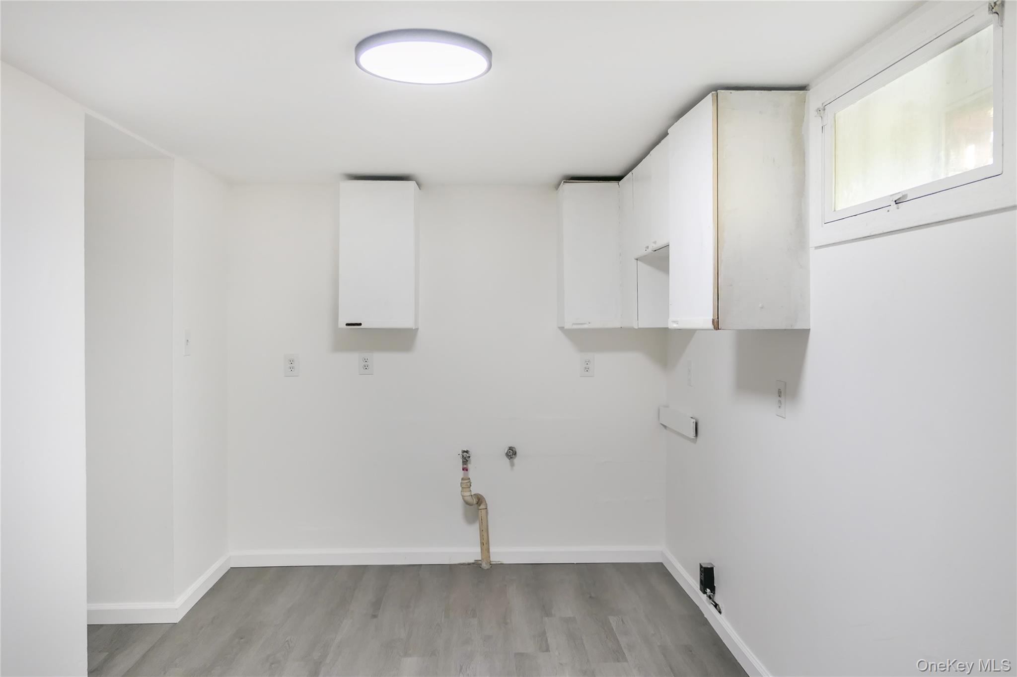 Single Family Wards  Suffolk County, NY 11713, MLS-927651-28