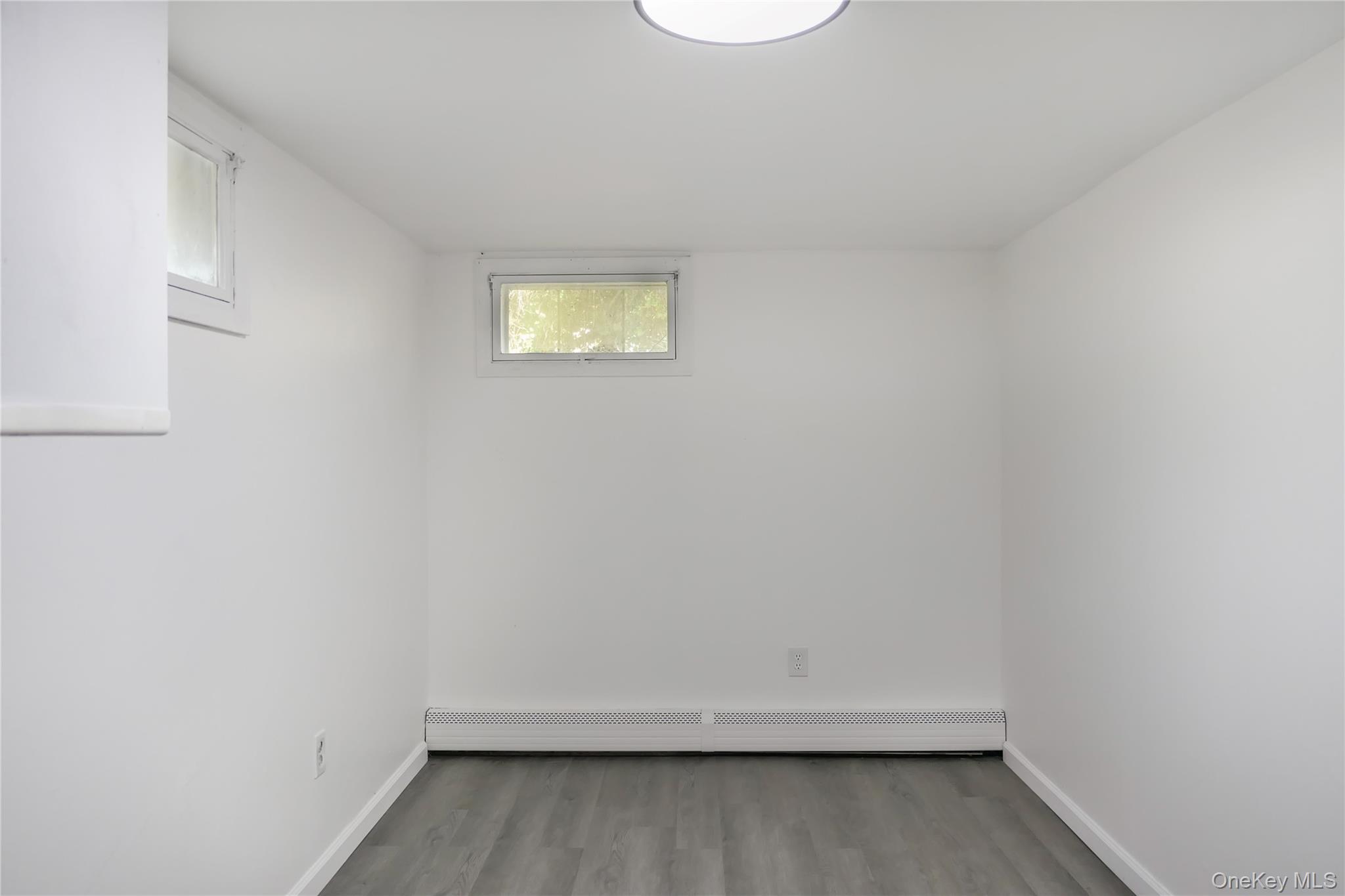 Single Family Wards  Suffolk County, NY 11713, MLS-927651-29