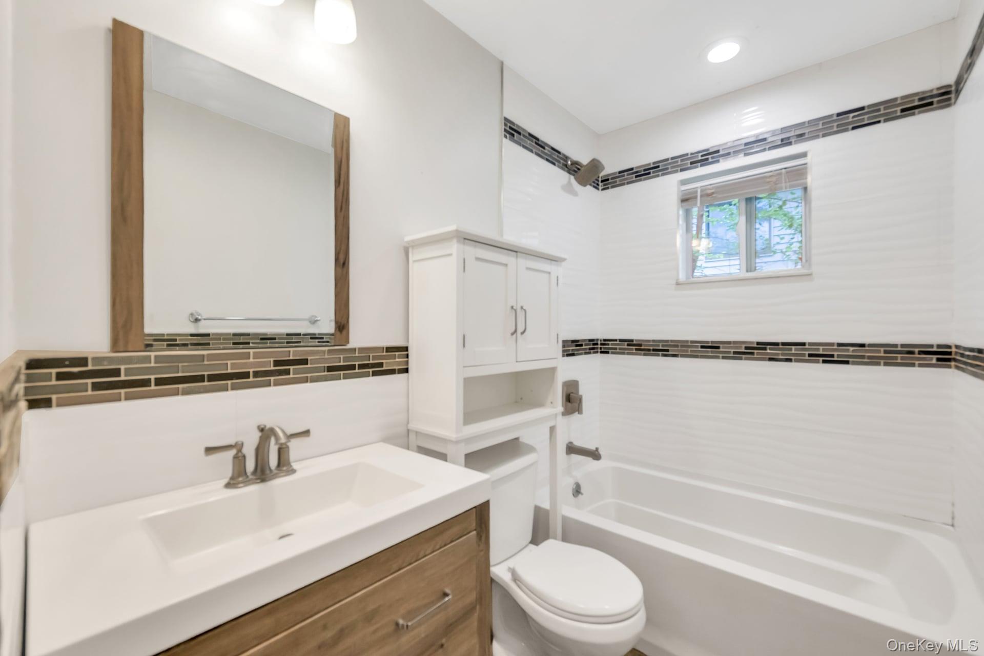 Single Family Harding  Suffolk County, NY 11779, MLS-927680-19