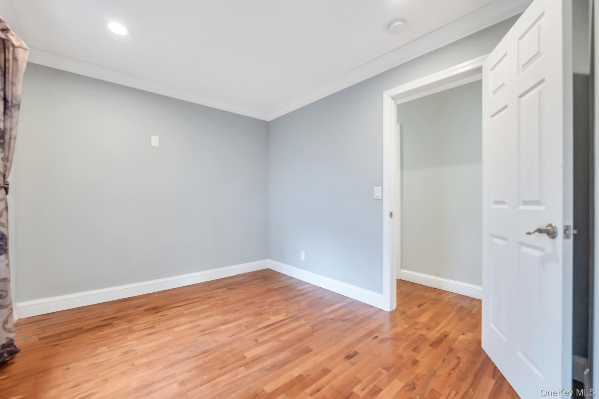 Single Family Harding  Suffolk County, NY 11779, MLS-927680-30