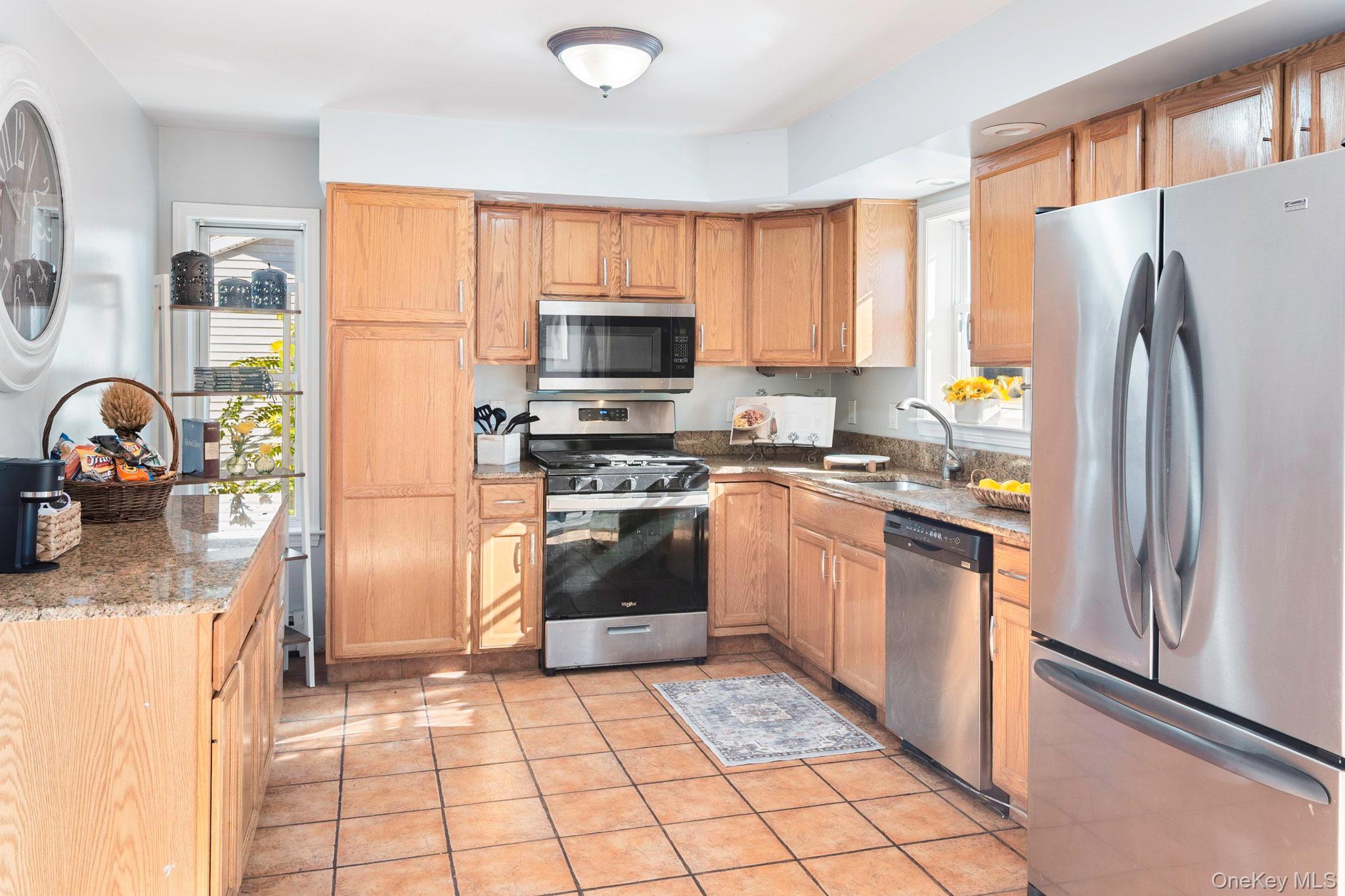 Single Family Sabrina  Westchester County, NY 10562, MLS-927692-17