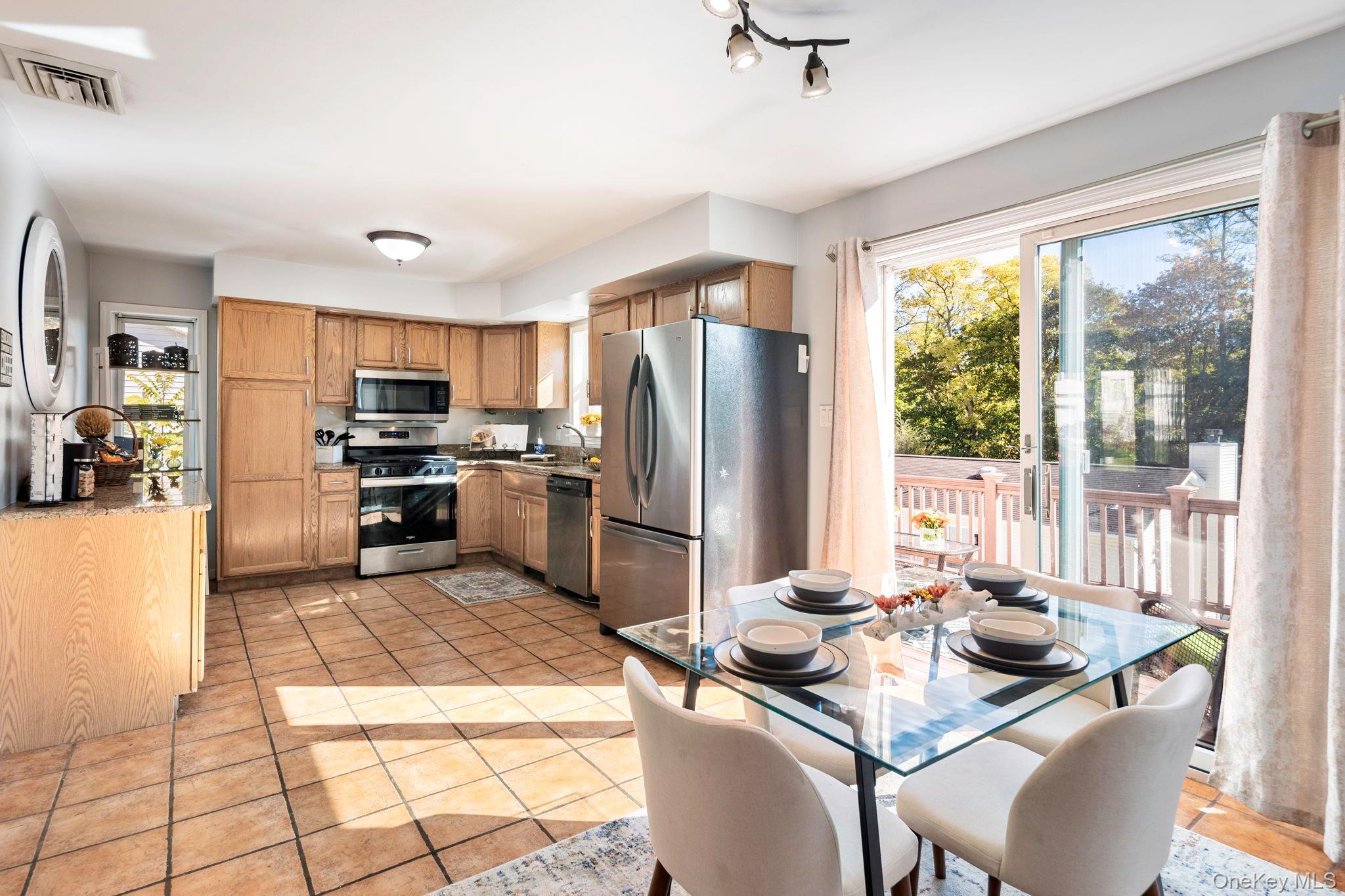 Single Family Sabrina  Westchester County, NY 10562, MLS-927692-9