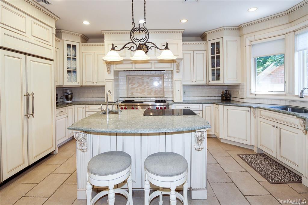 Single Family Steamboat Nassau County, NY 11024, MLS-927695-10