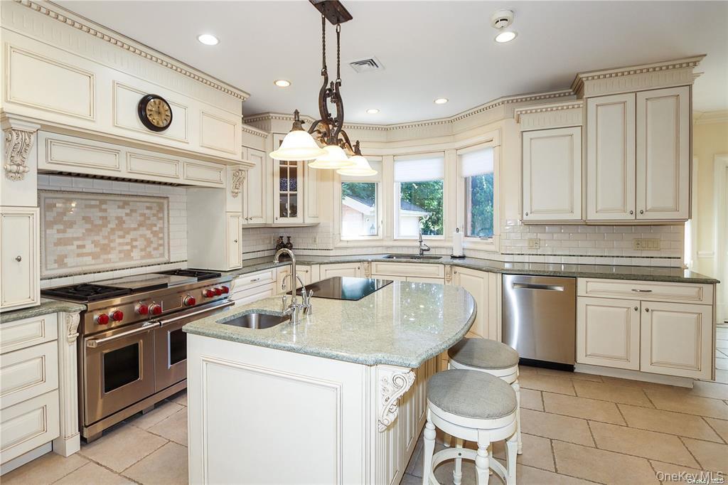 Single Family Steamboat Nassau County, NY 11024, MLS-927695-11