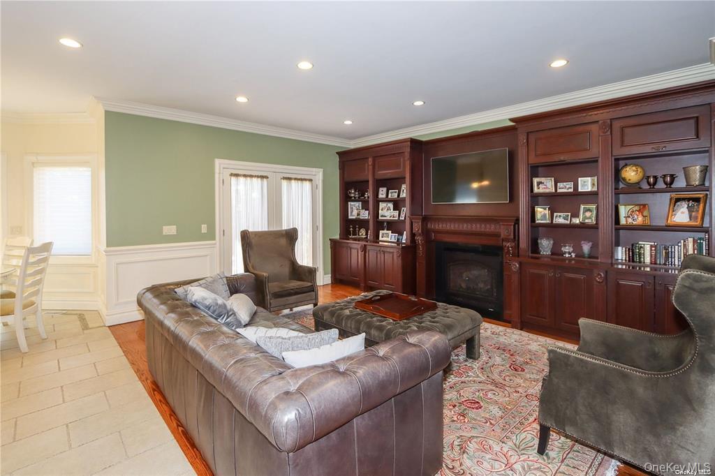 Single Family Steamboat Nassau County, NY 11024, MLS-927695-6