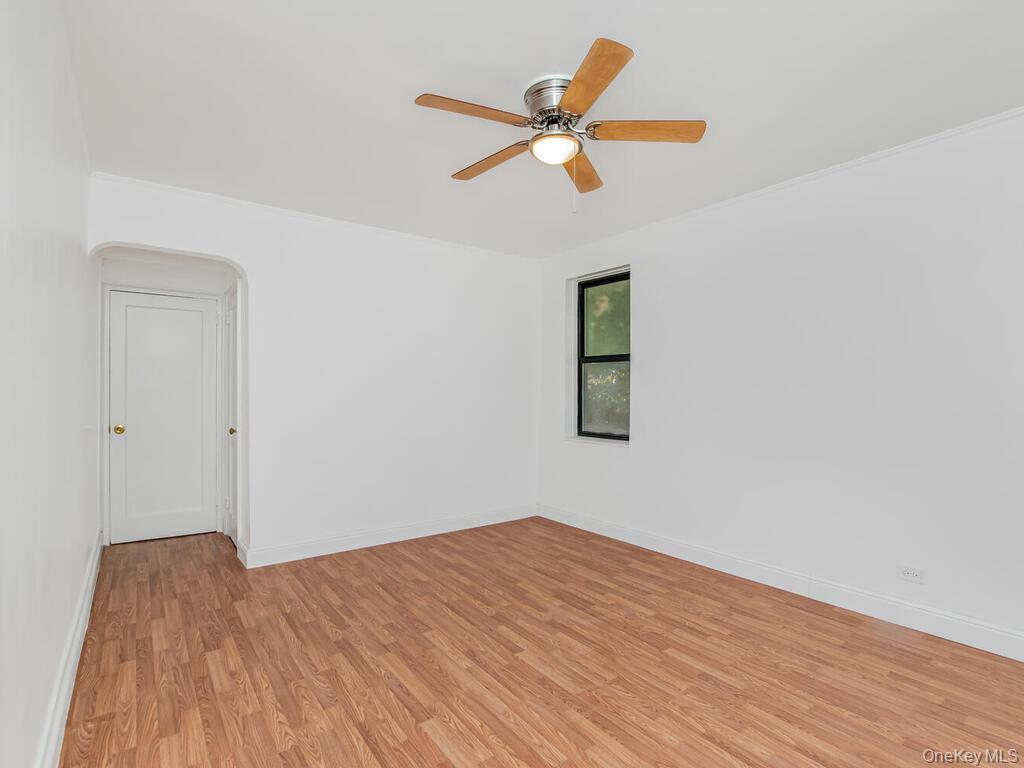 Coop Riverdale Ave Bronx, NY 10463, MLS-927702-8