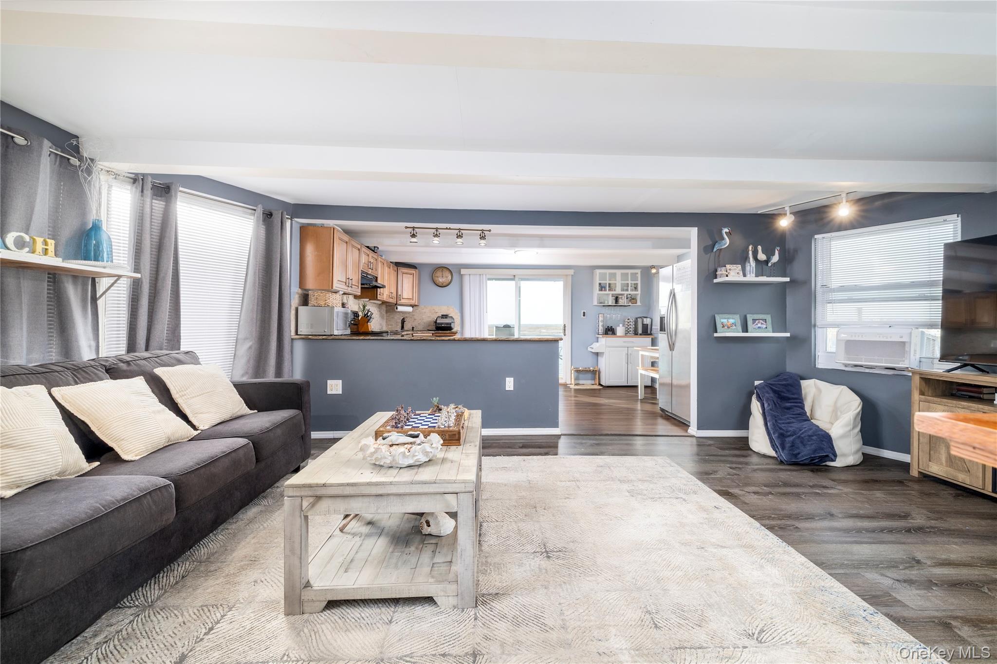 Single Family Shore Nassau County, NY 11783, MLS-927705-8