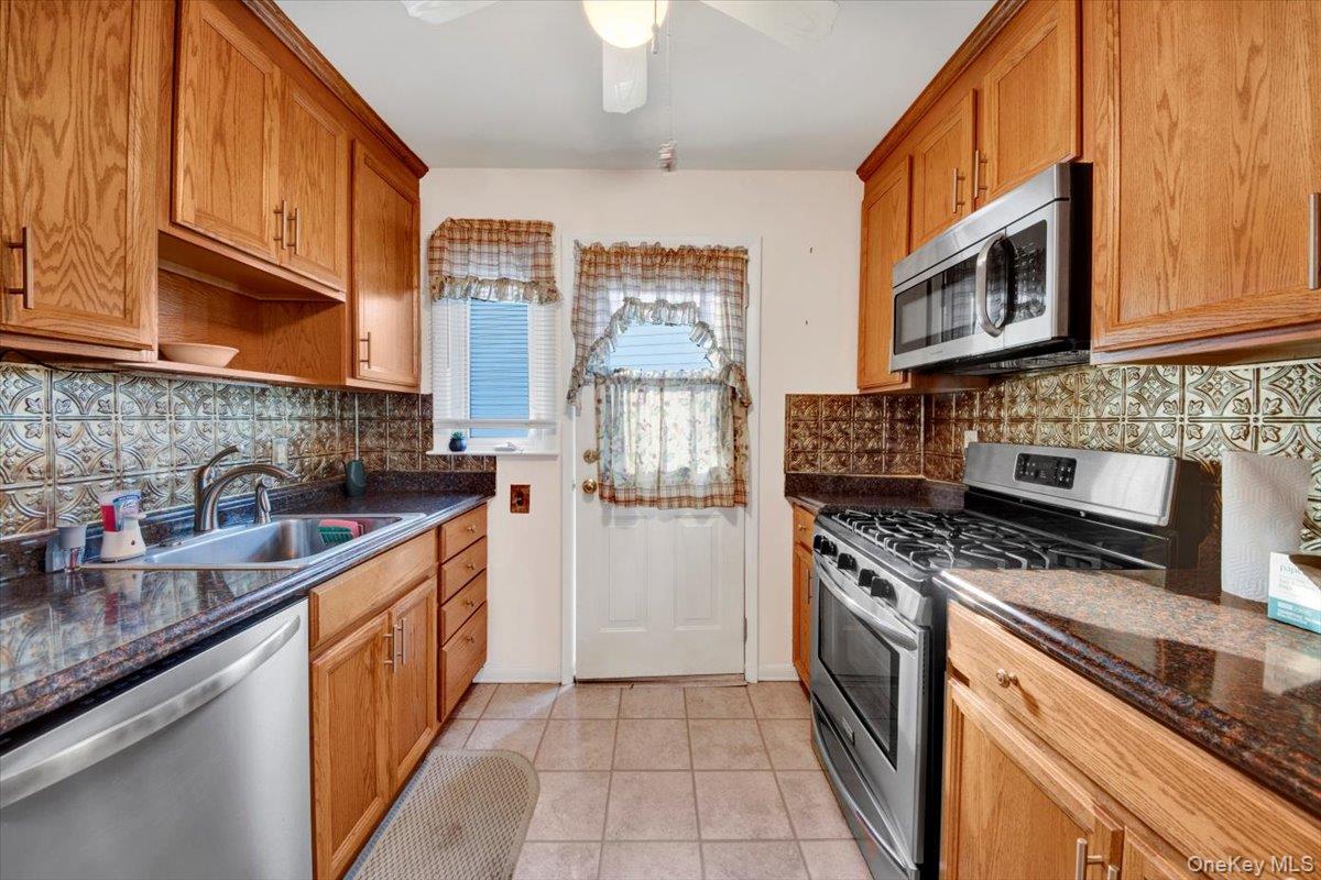 Single Family Capt Shankey  Rockland County, NY 10923, MLS-927706-2