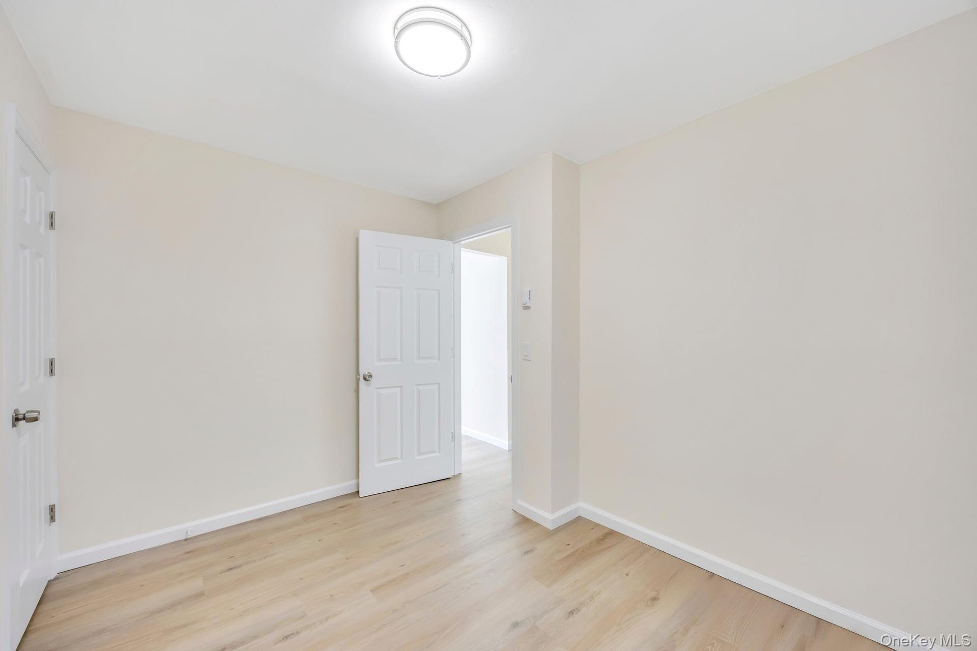 Single Family Davidson  Suffolk County, NY 11798, MLS-927709-17