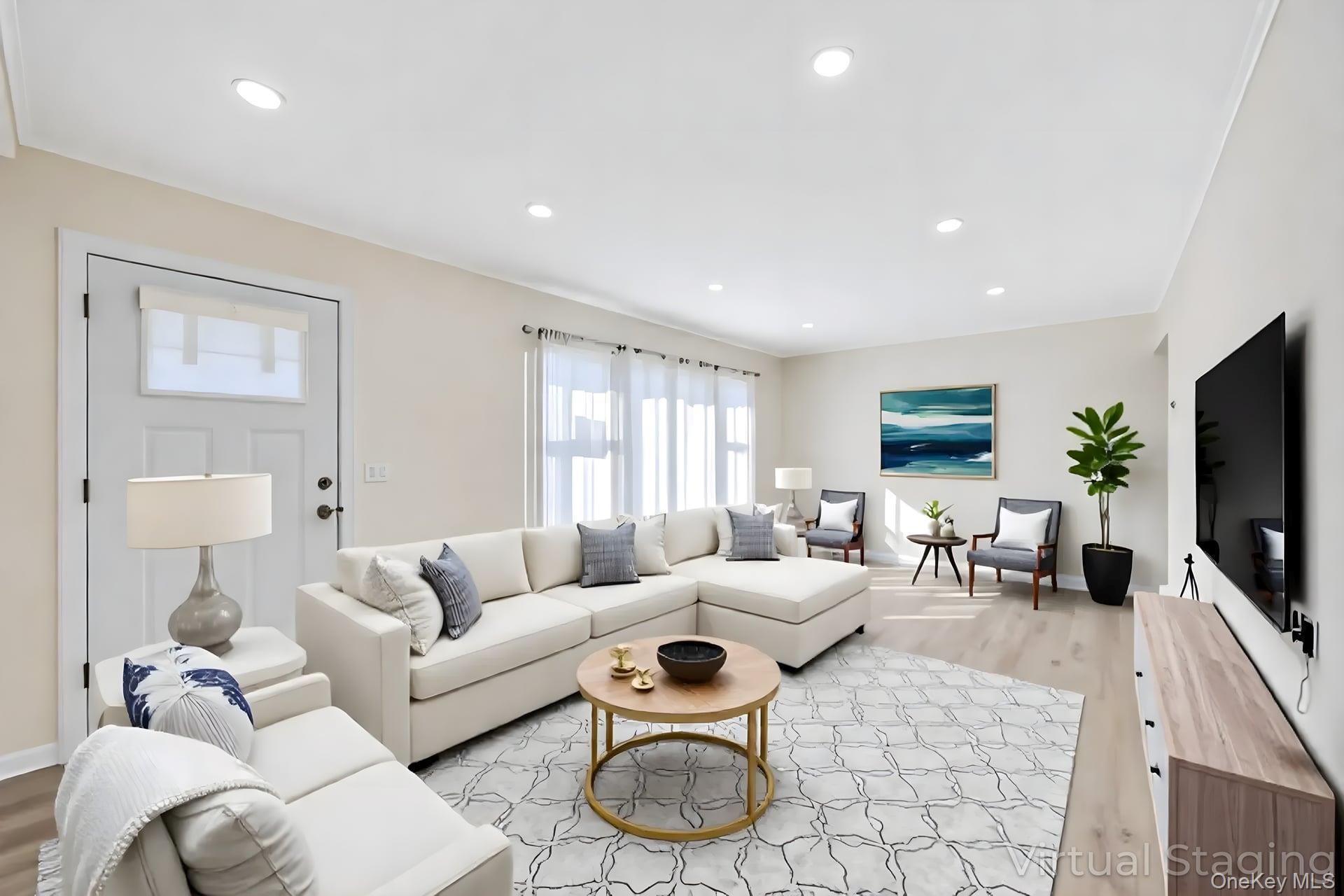 Single Family Davidson  Suffolk County, NY 11798, MLS-927709-6