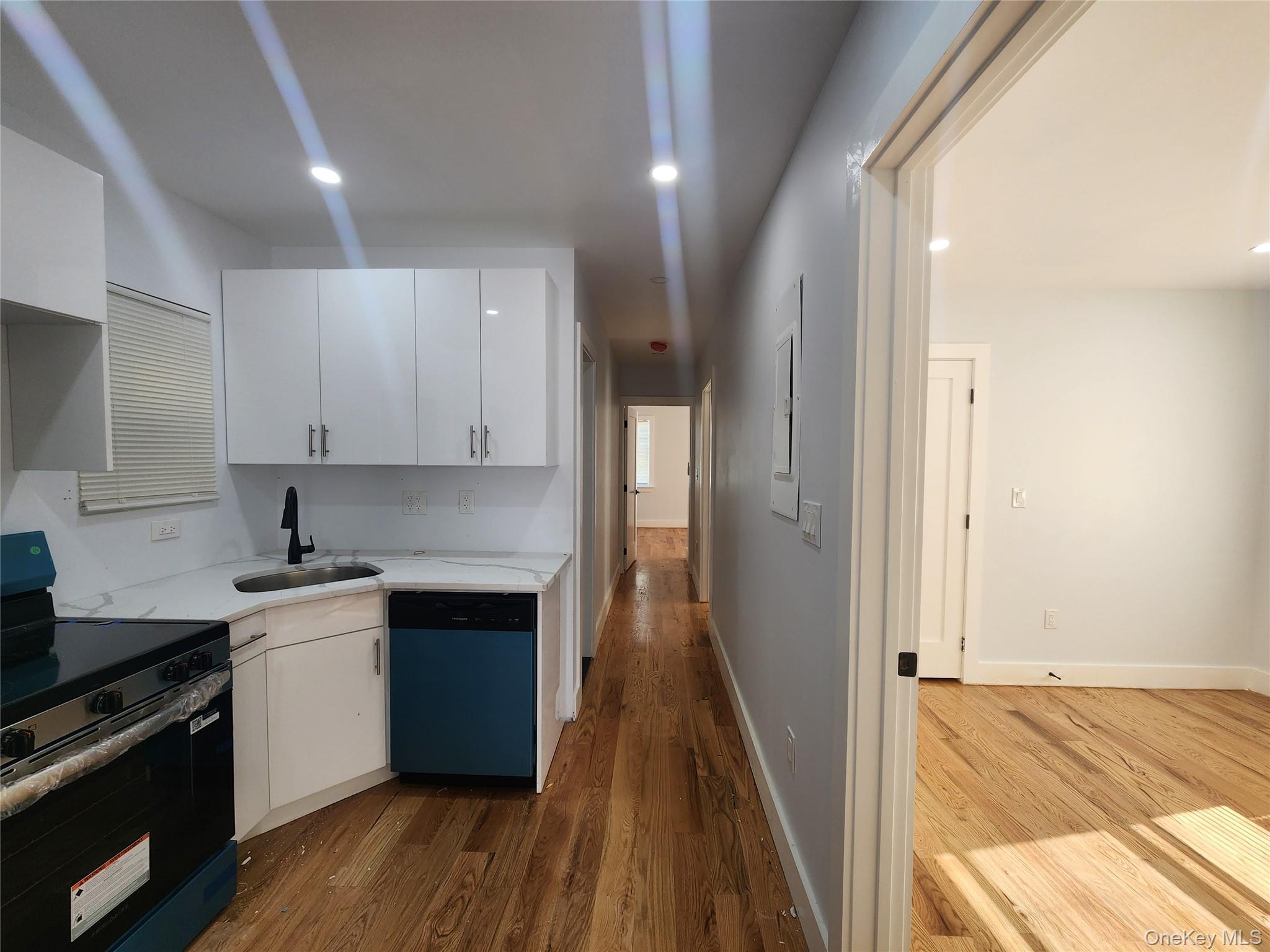 Single Family Taylor  Bronx, NY 10473, MLS-927721-7