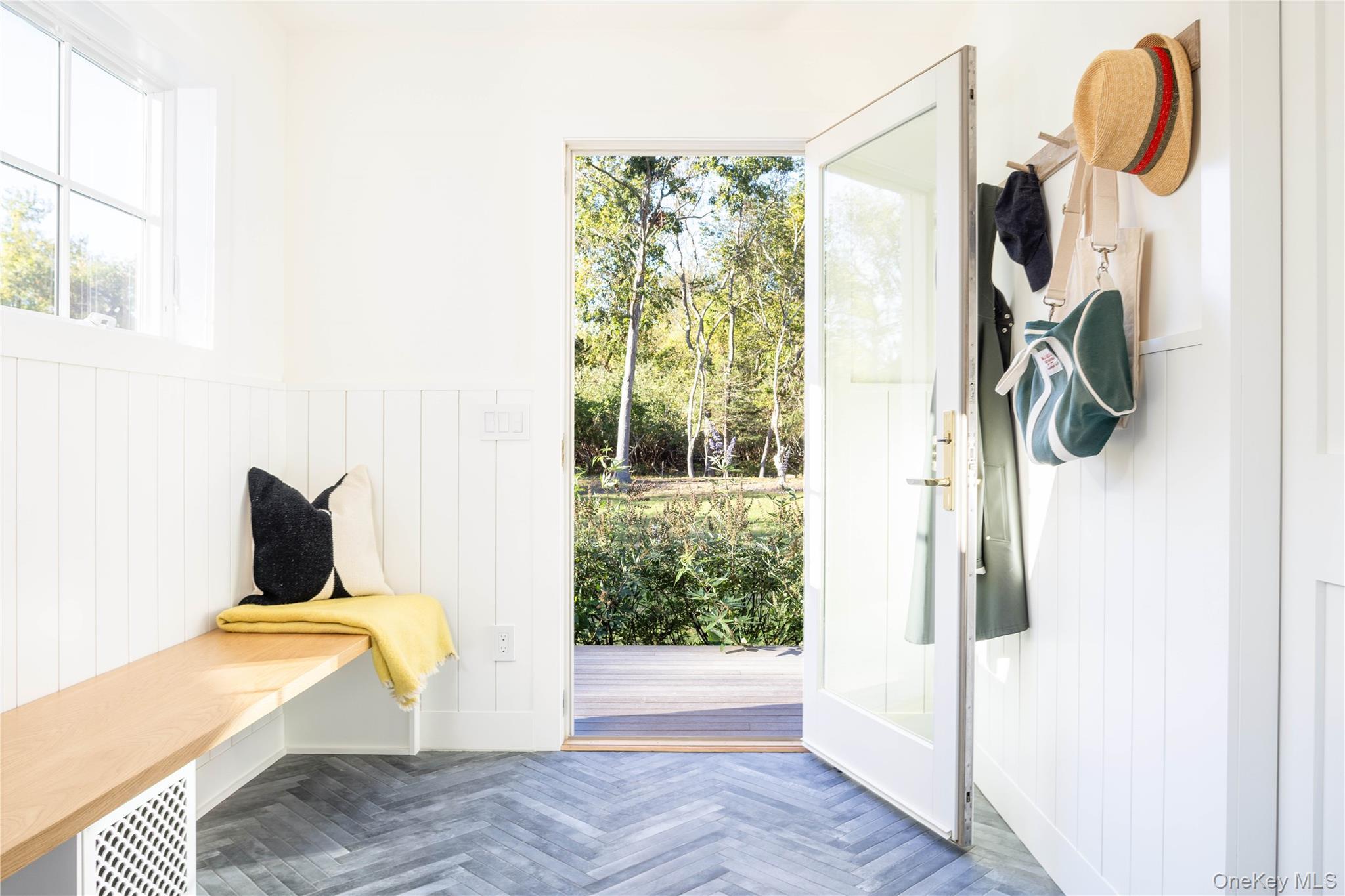 Single Family Park Suffolk County, NY 11952, MLS-927727-27