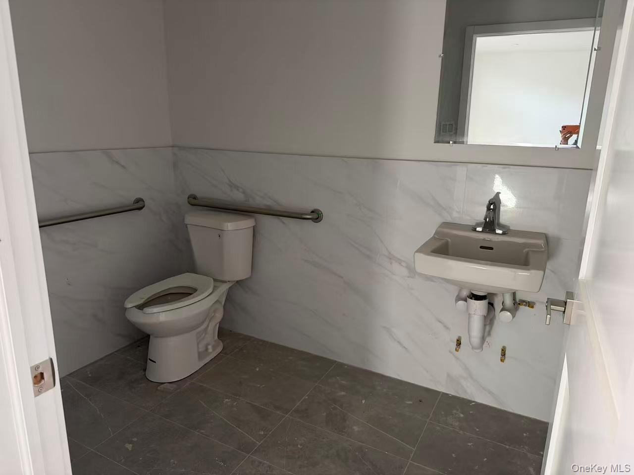 Commercial Lease Sanford  Queens, NY 11358, MLS-927730-12