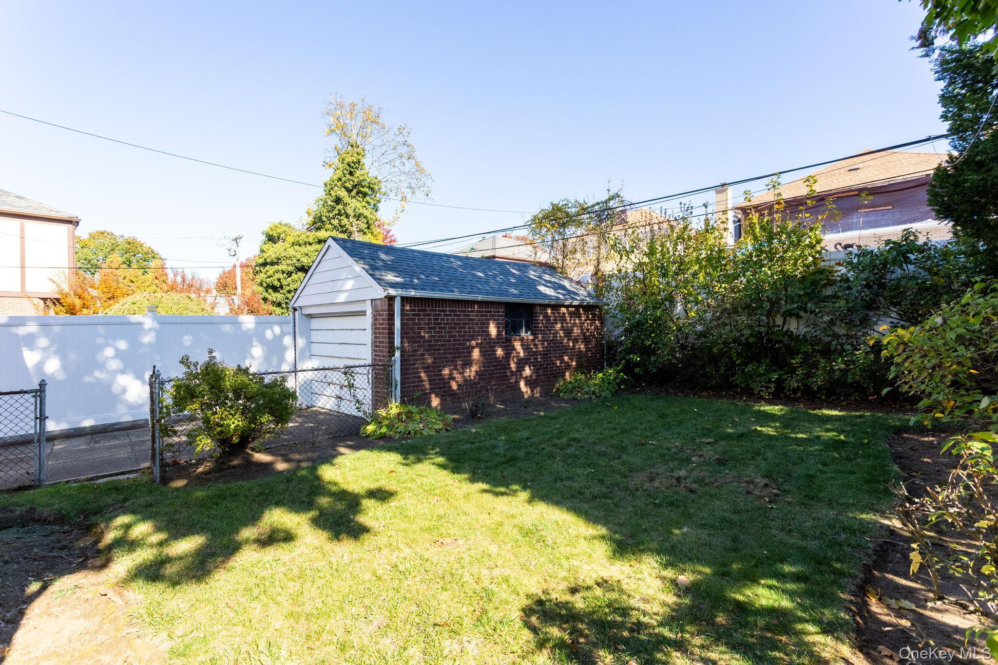 Single Family 190th  Queens, NY 11423, MLS-927743-16