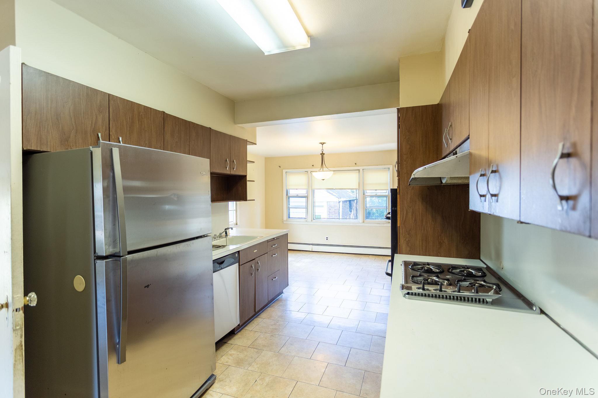 Single Family 190th  Queens, NY 11423, MLS-927743-6