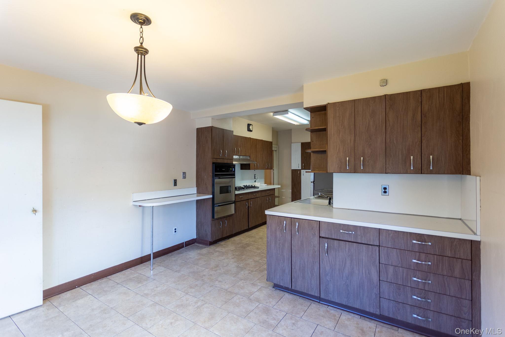 Single Family 190th  Queens, NY 11423, MLS-927743-8