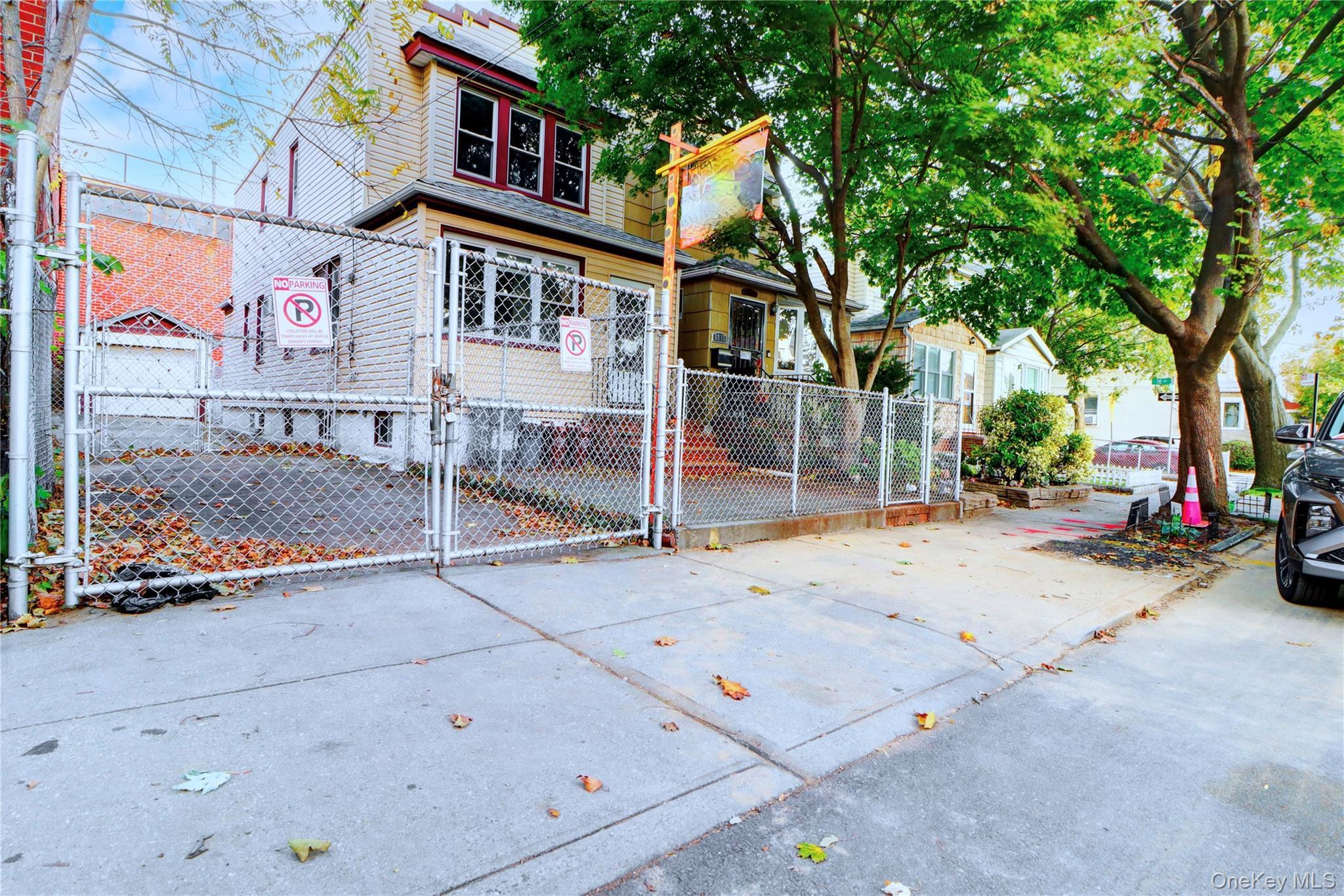 Single Family 69th  Queens, NY 11385, MLS-927744-2