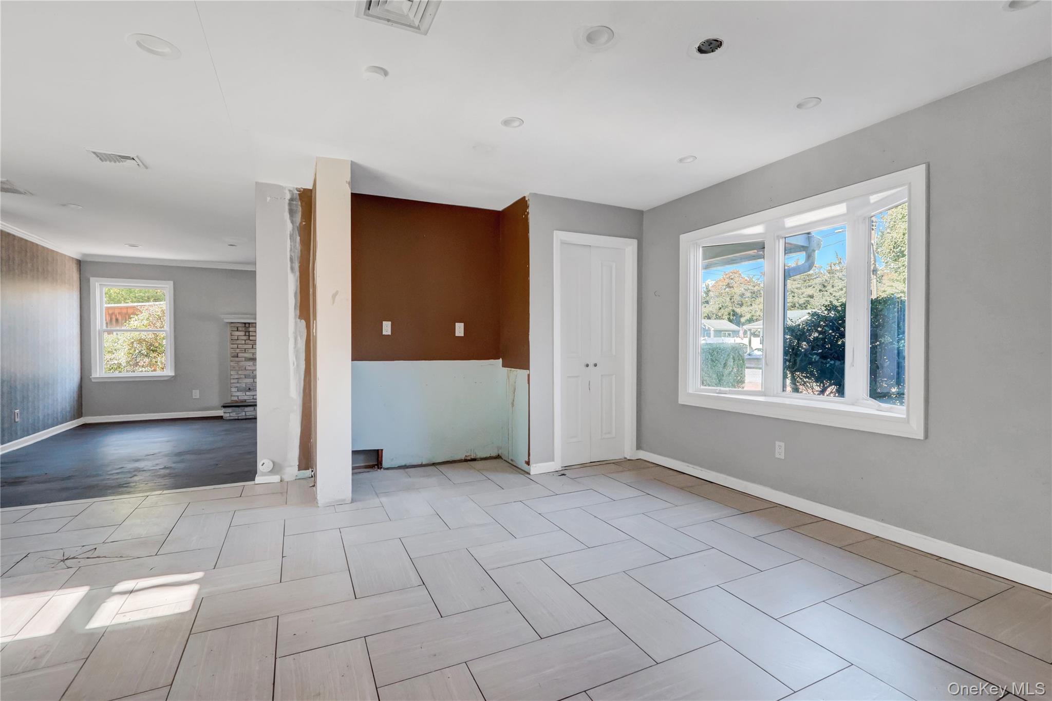 Single Family Woodberry Suffolk County, NY 11772, MLS-927757-11