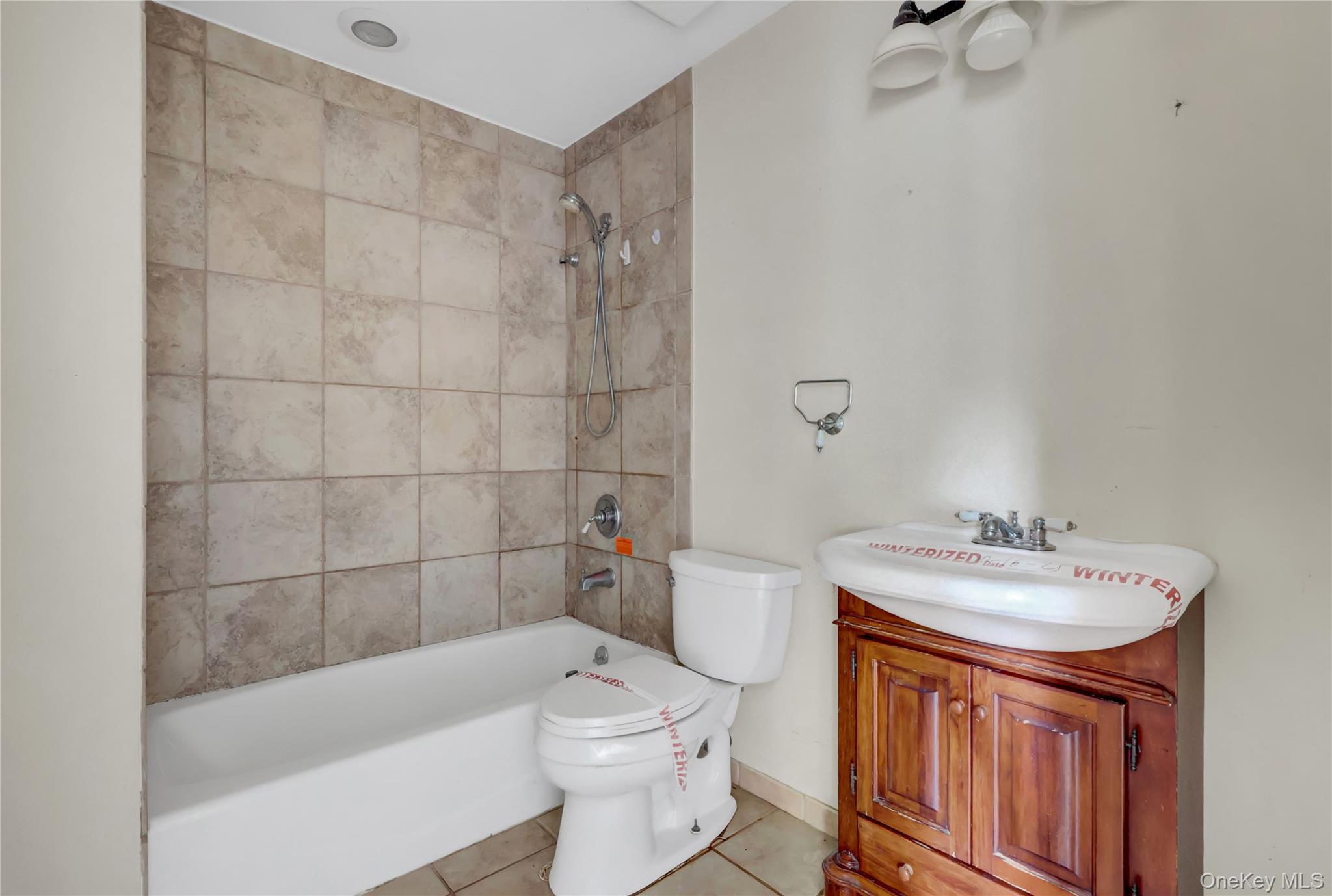 Single Family Woodberry Suffolk County, NY 11772, MLS-927757-19