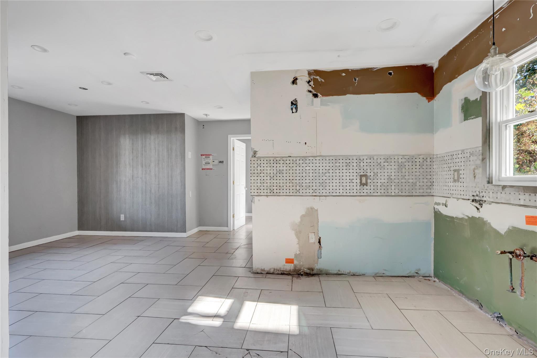 Single Family Woodberry Suffolk County, NY 11772, MLS-927757-9