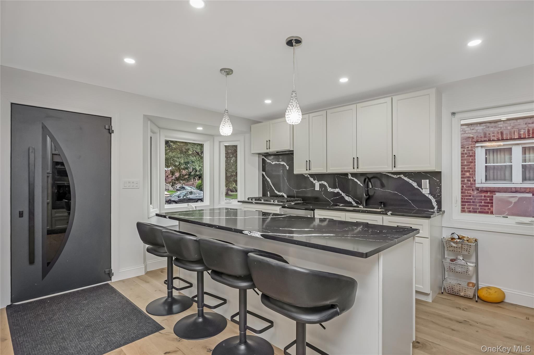 Single Family Richland Queens, NY 11364, MLS-927758-15