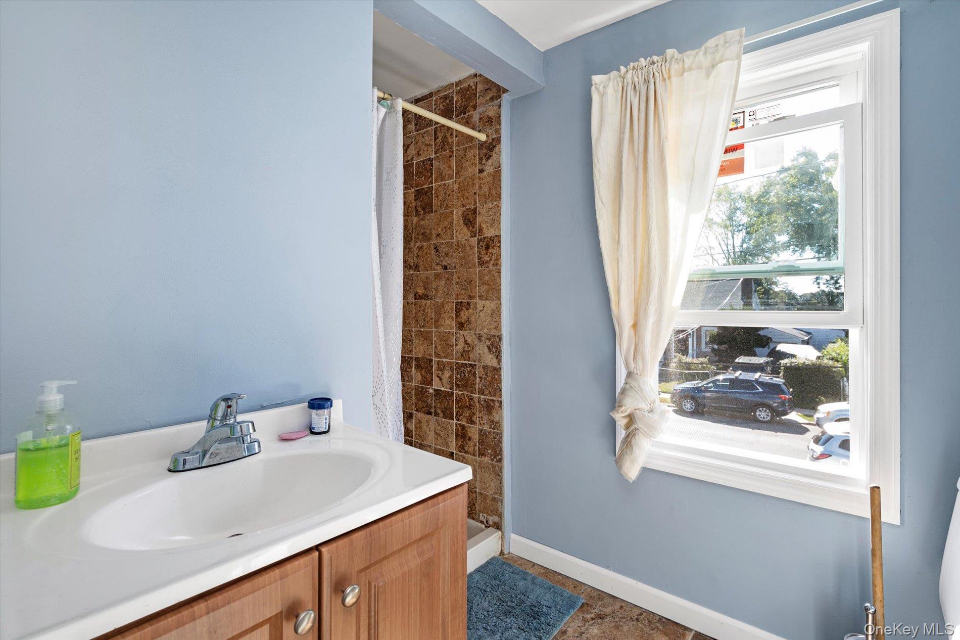 Single Family Lincoln  Nassau County, NY 11575, MLS-927759-11