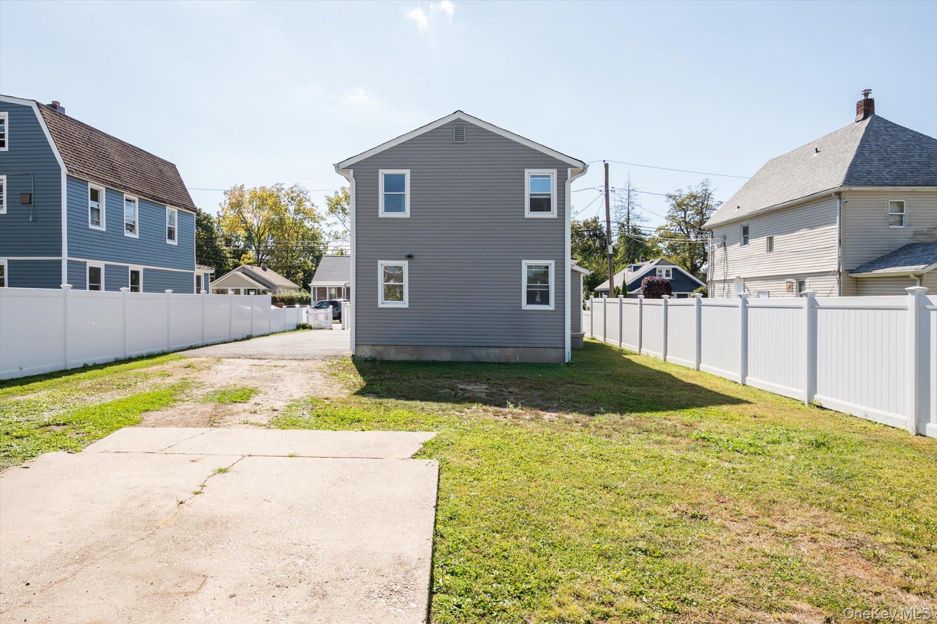 Single Family Lincoln  Nassau County, NY 11575, MLS-927759-23