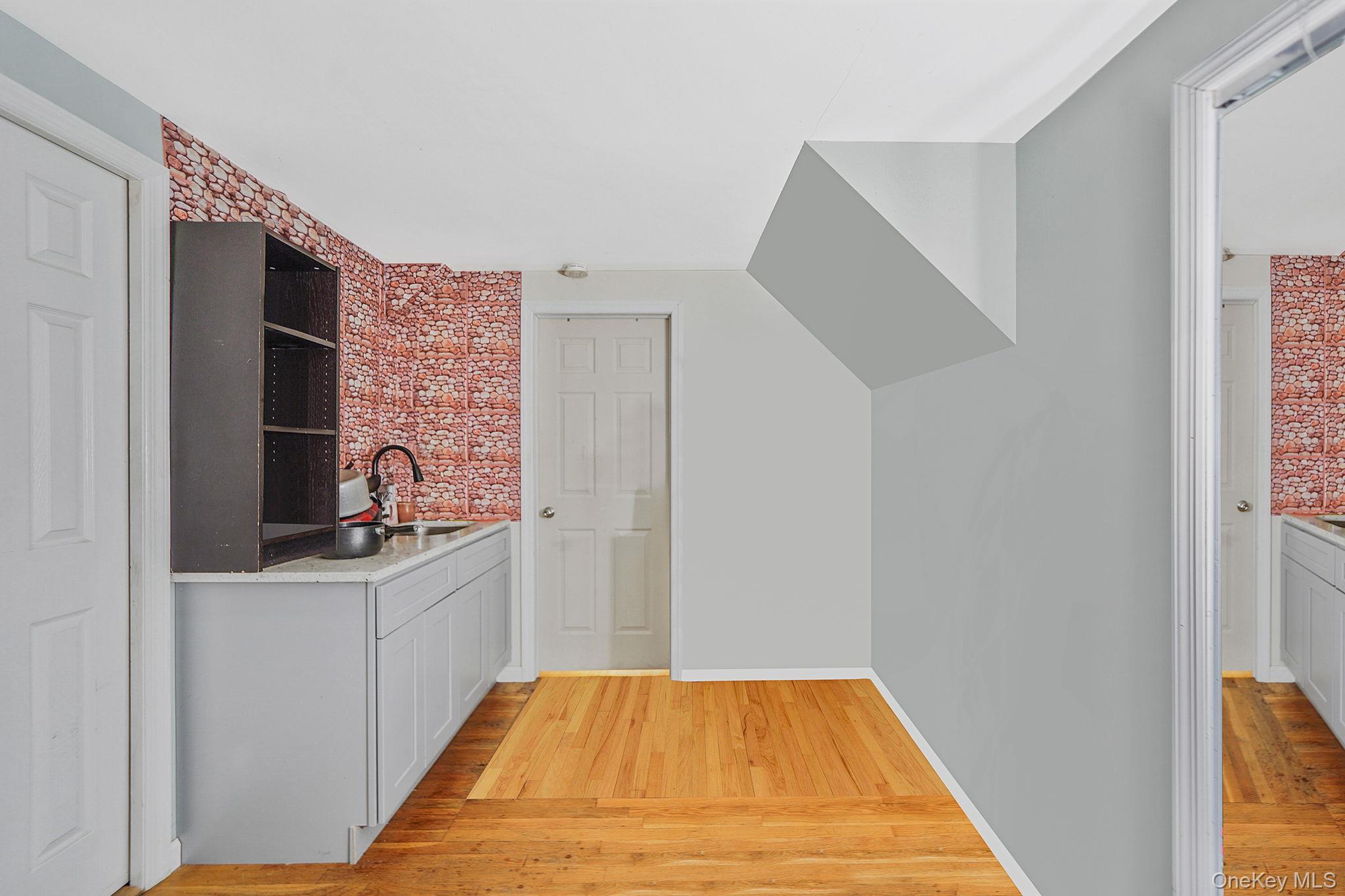 Single Family Elmwood  Nassau County, NY 11550, MLS-927770-14