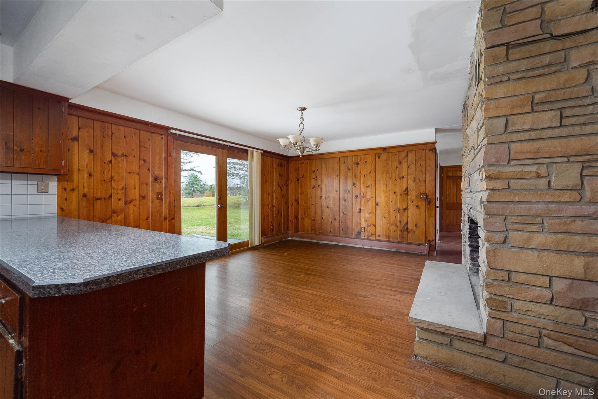 Single Family Peach  Dutchess County, NY 12601, MLS-927773-10