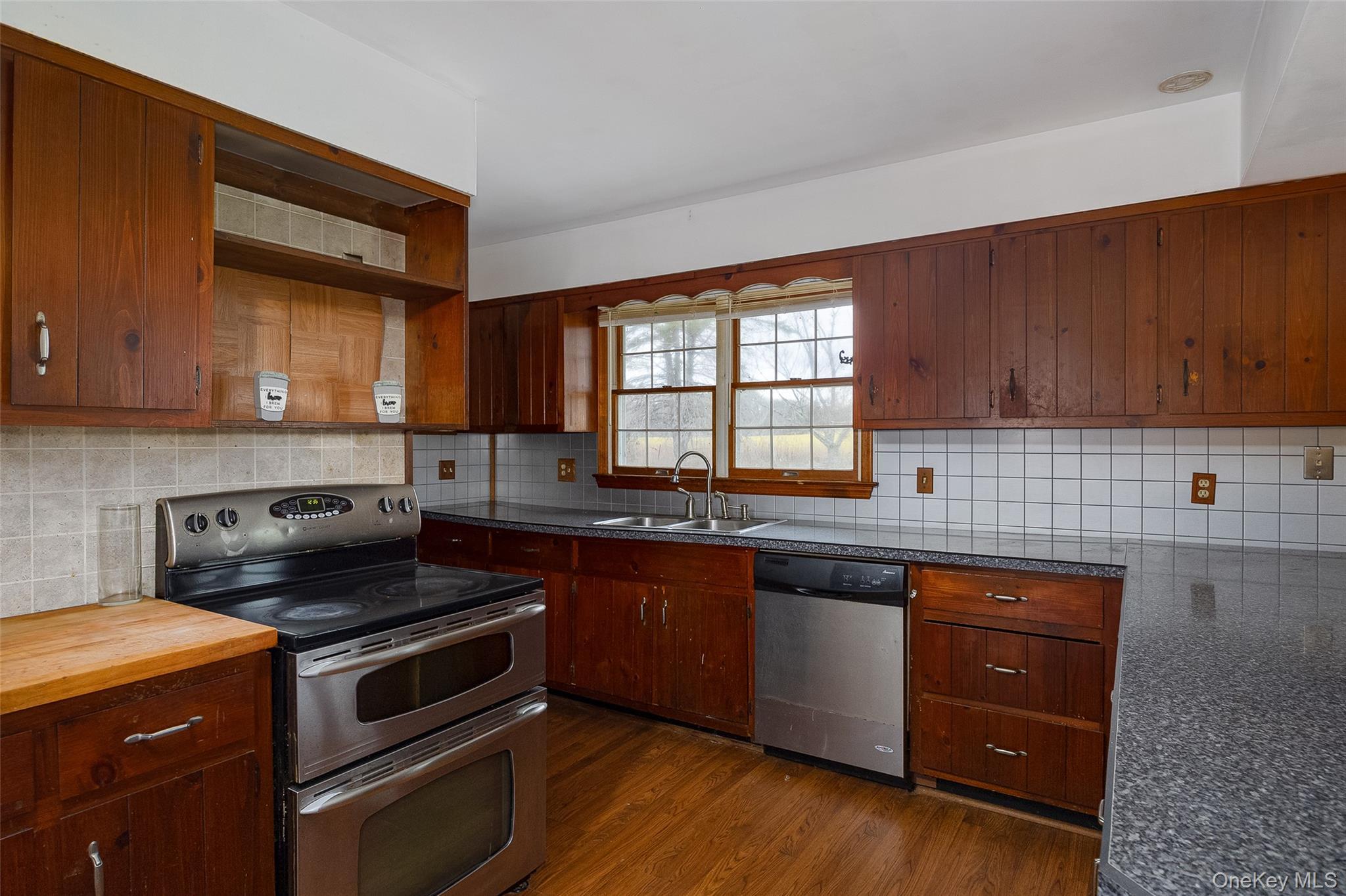 Single Family Peach  Dutchess County, NY 12601, MLS-927773-8