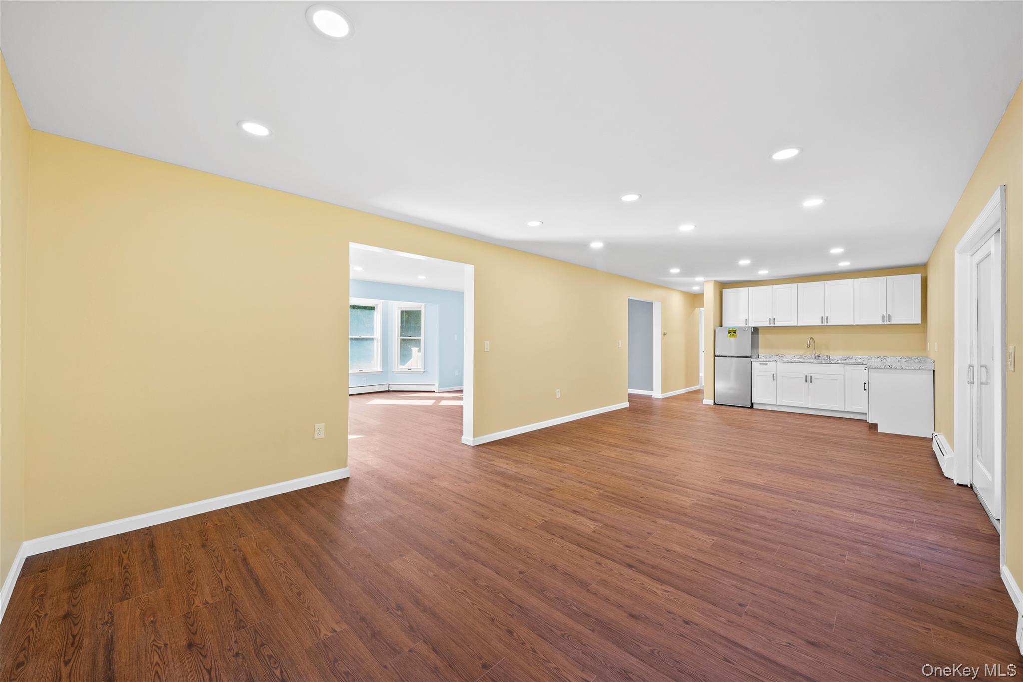 Single Family Grand Suffolk County, NY 11980, MLS-927776-11