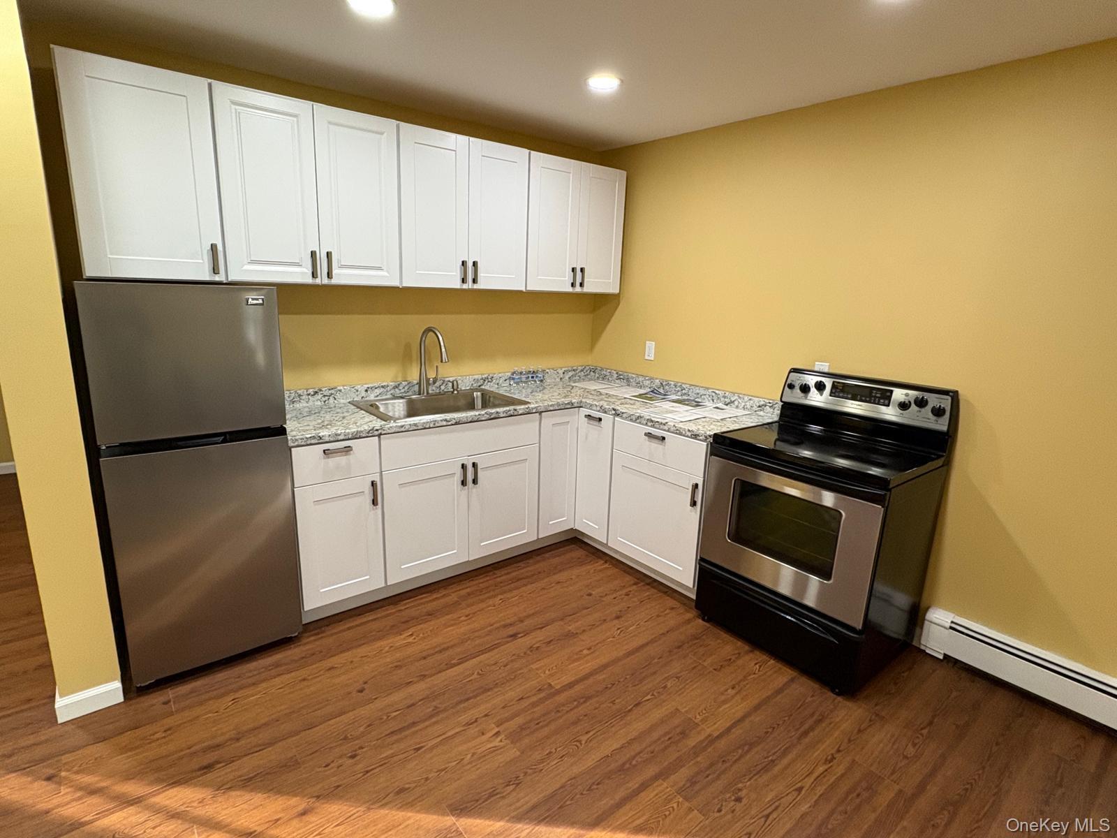 Single Family Grand Suffolk County, NY 11980, MLS-927776-3