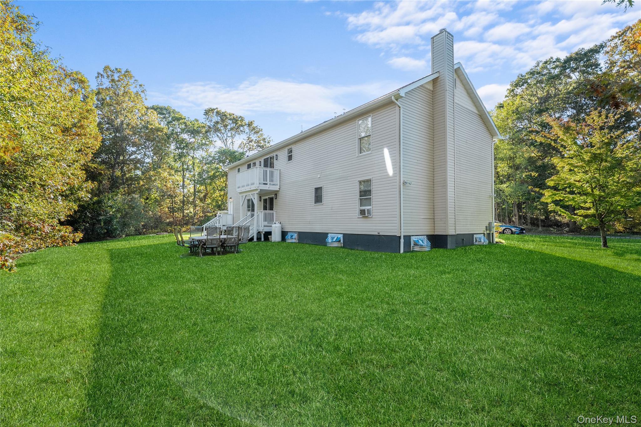 Single Family Grand Suffolk County, NY 11980, MLS-927776-32