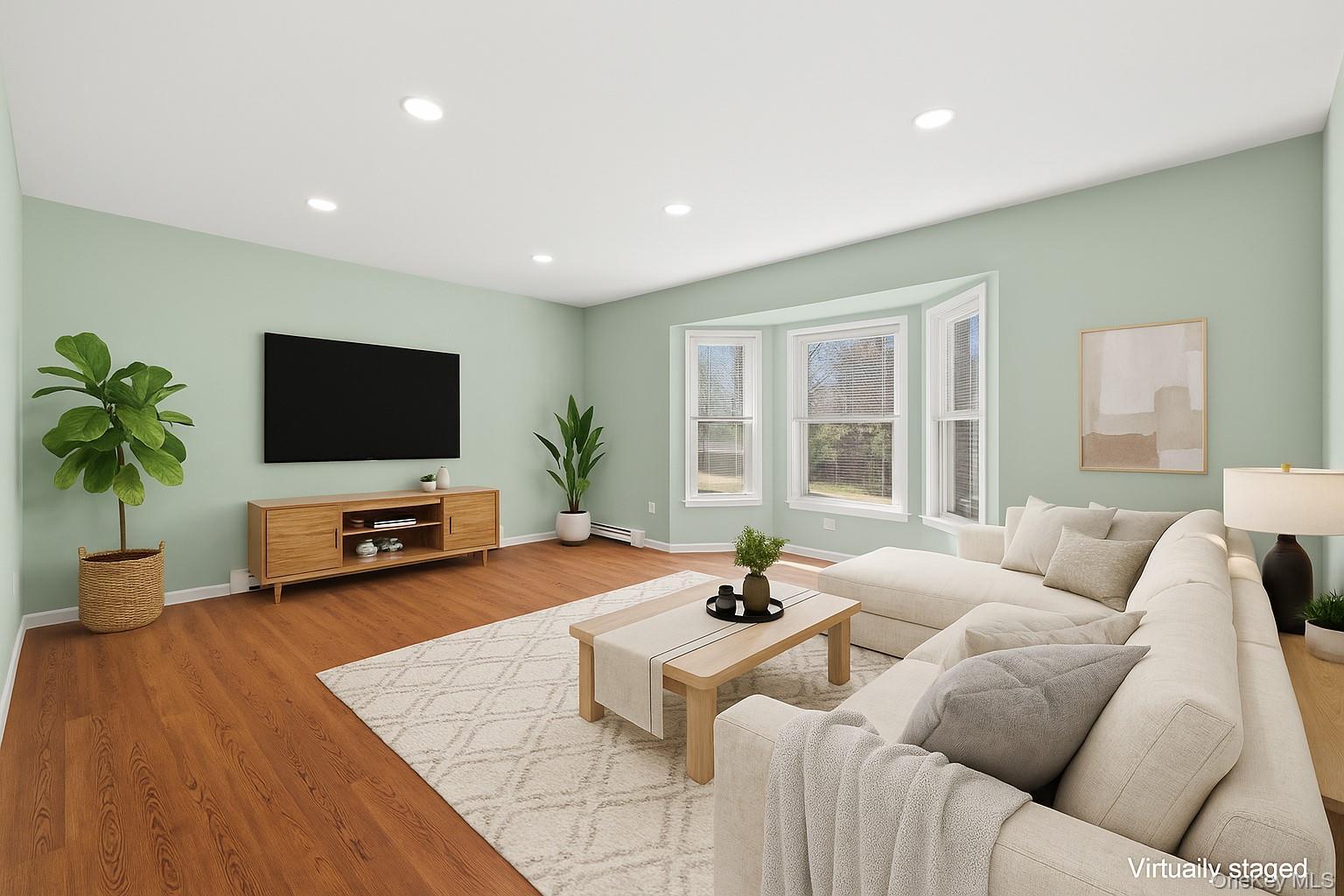 Single Family Grand Suffolk County, NY 11980, MLS-927776-4