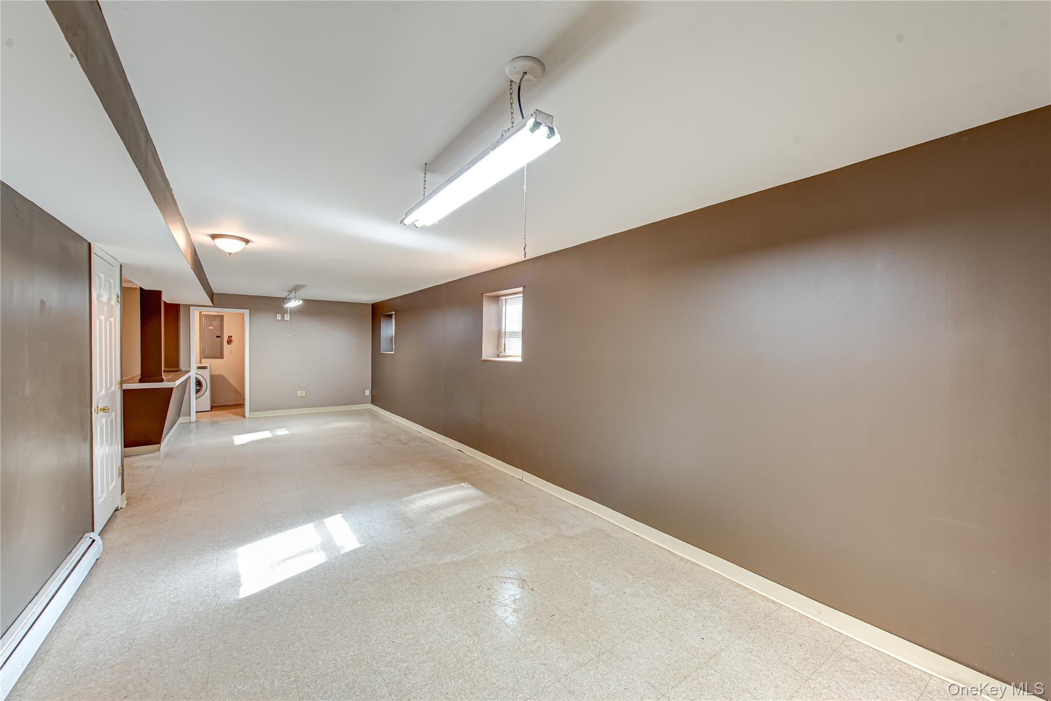 Single Family Clinton  Suffolk County, NY 11950, MLS-927780-15