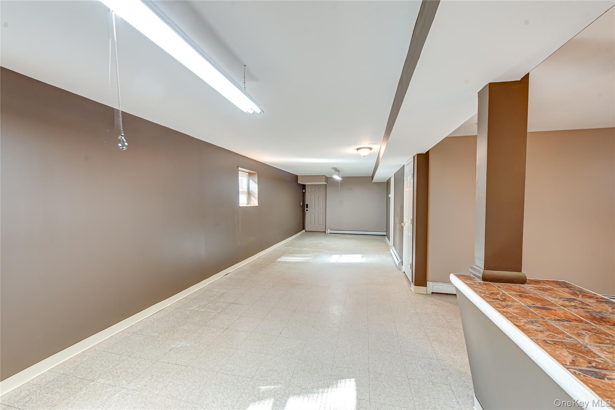 Single Family Clinton  Suffolk County, NY 11950, MLS-927780-16