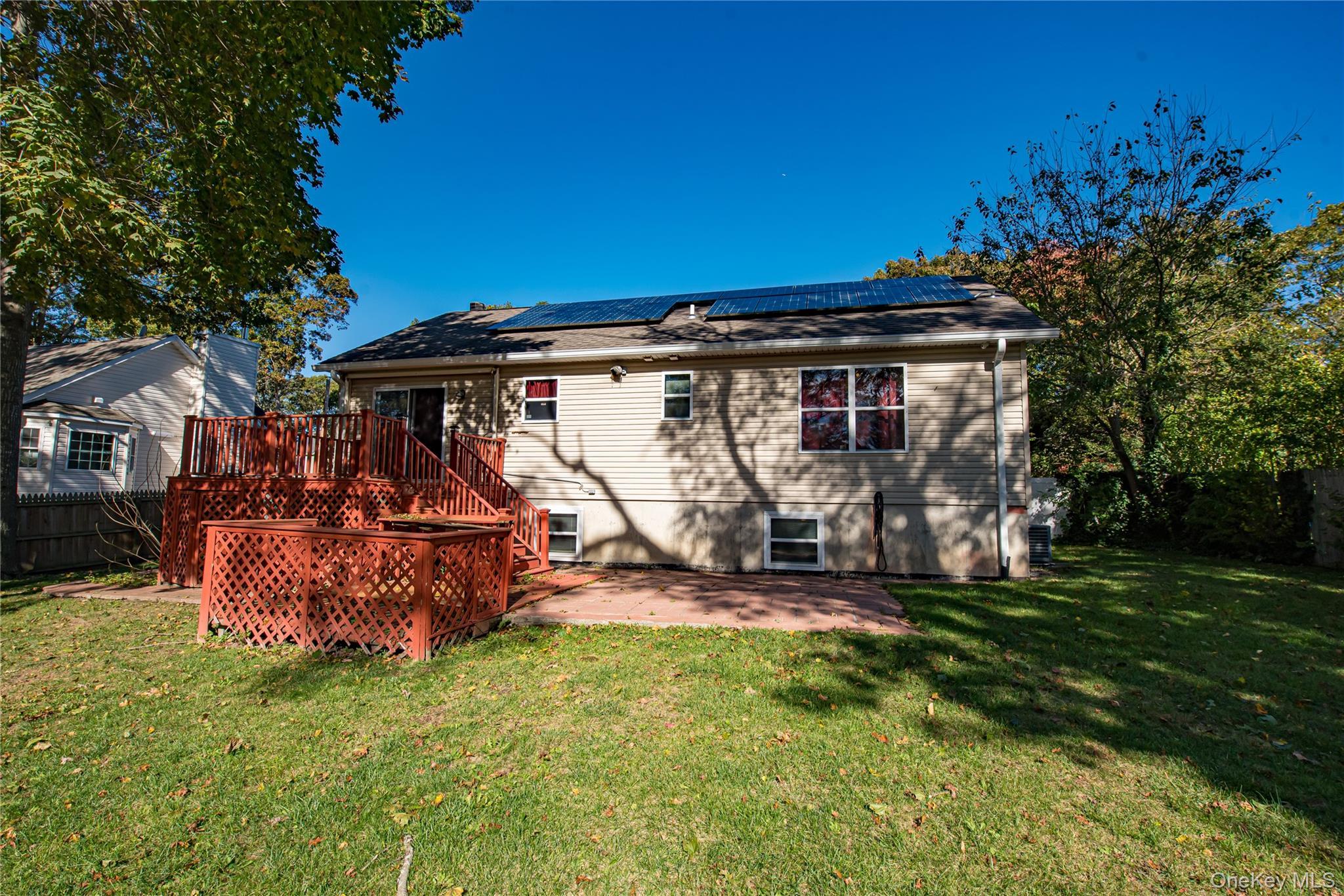 Single Family Clinton  Suffolk County, NY 11950, MLS-927780-21