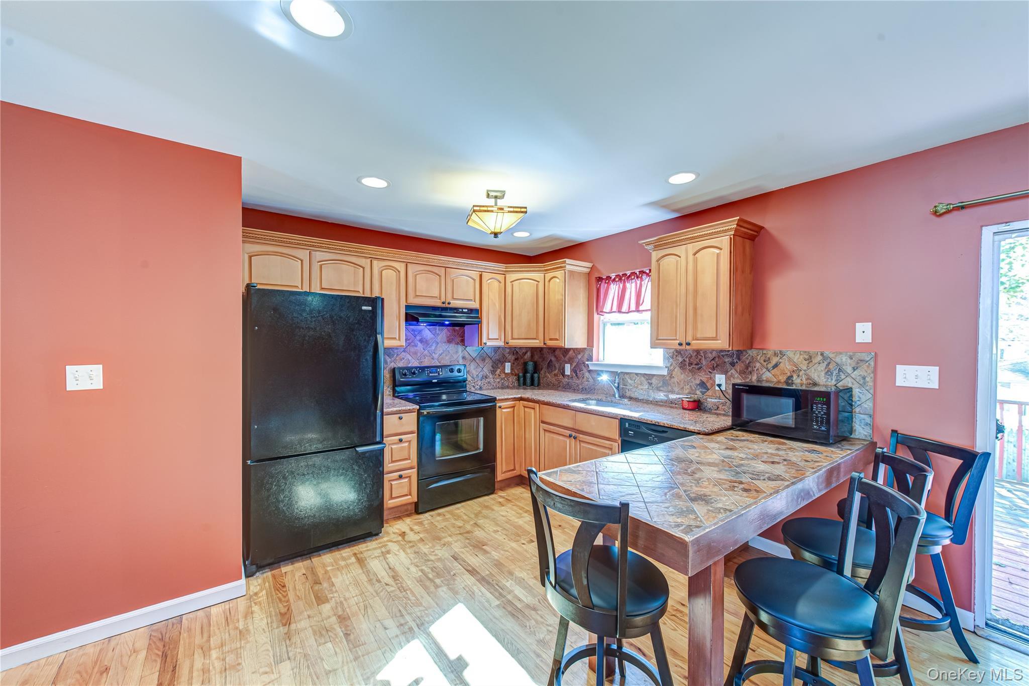 Single Family Clinton  Suffolk County, NY 11950, MLS-927780-6