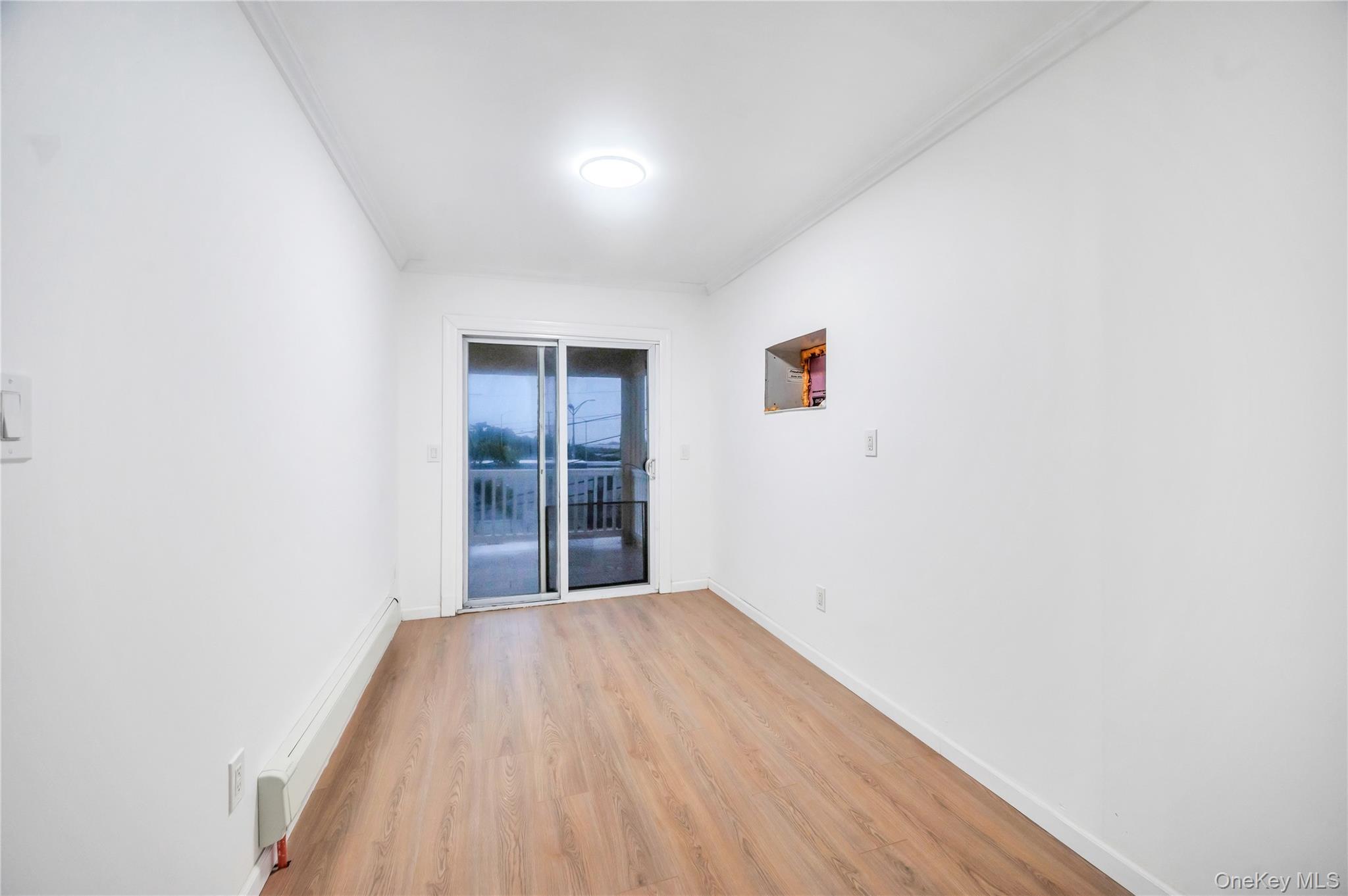 Single Family Van Brunt Queens, NY 11693, MLS-927803-13