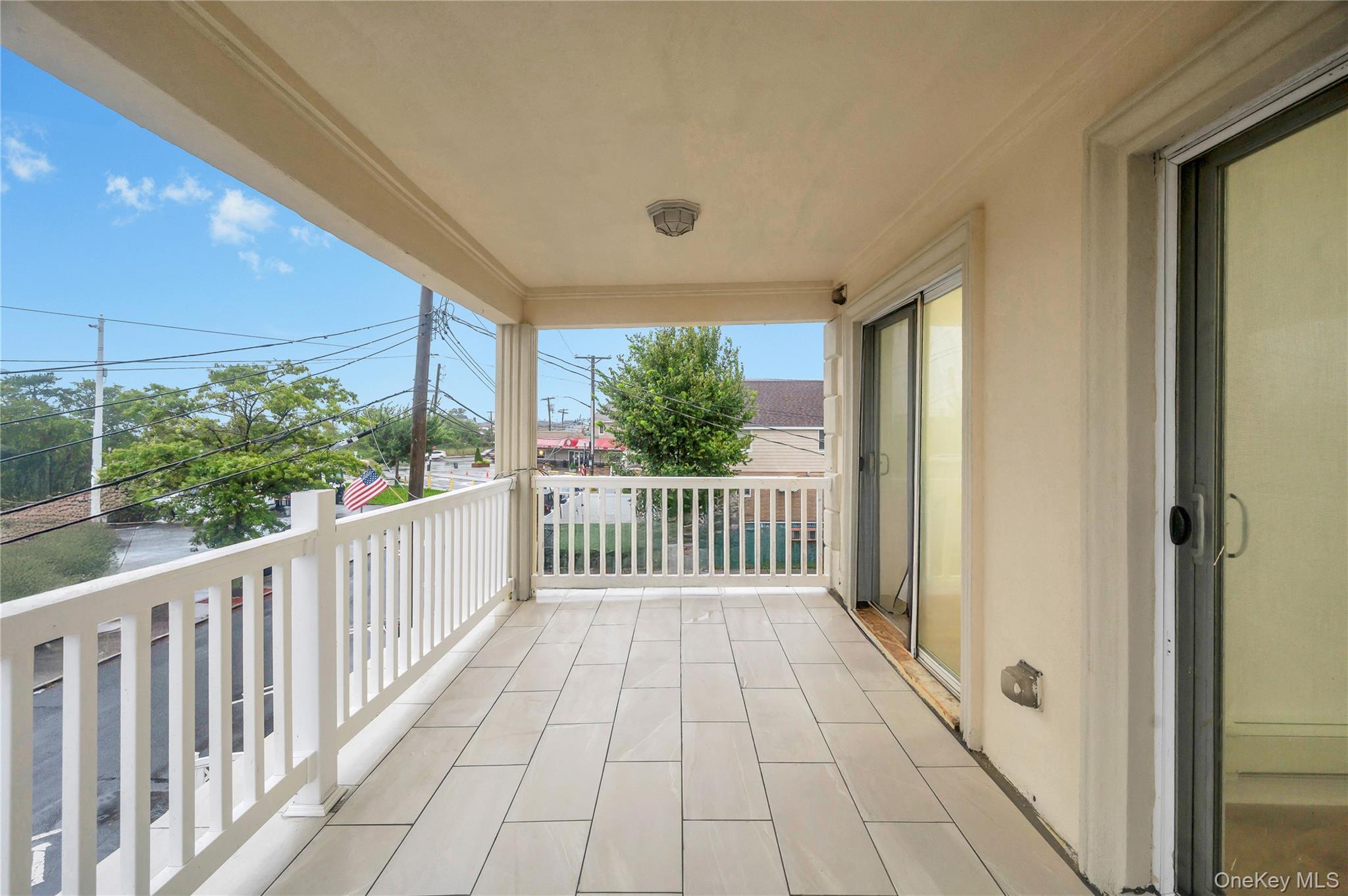 Single Family Van Brunt  Queens, NY 11693, MLS-927803-17