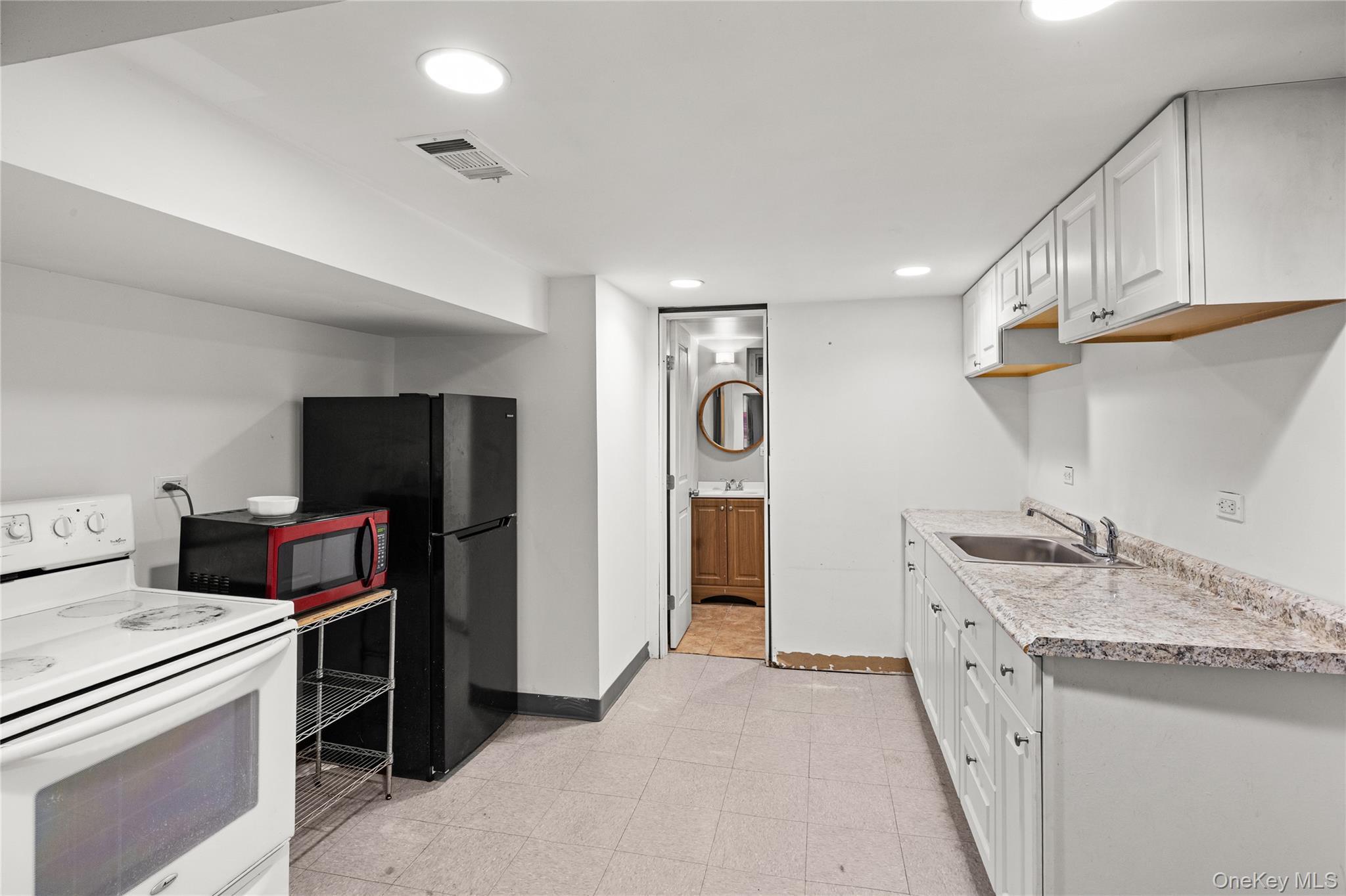 Single Family Riviera  Suffolk County, NY 11757, MLS-927823-12