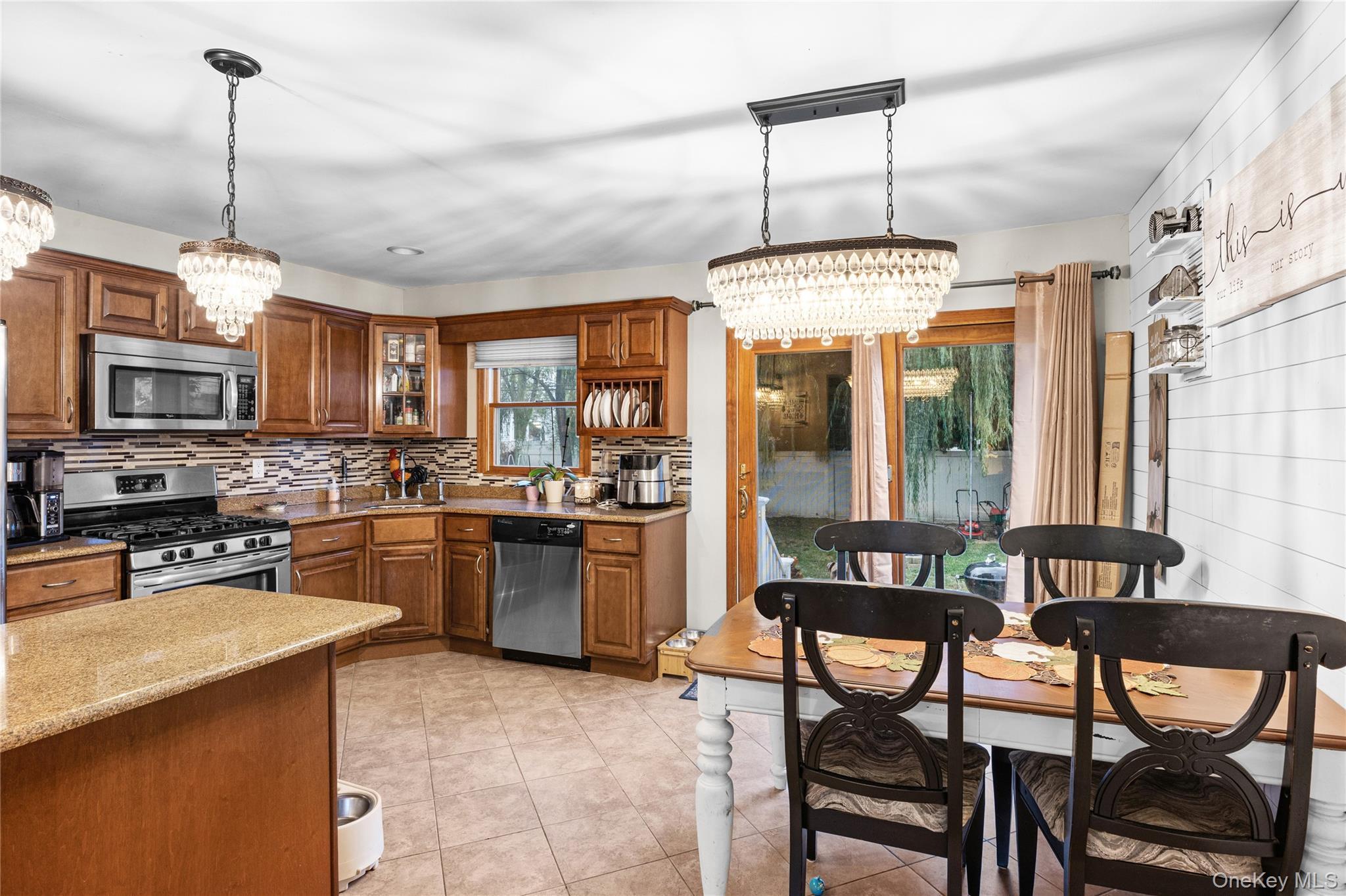 Single Family Riviera  Suffolk County, NY 11757, MLS-927823-4