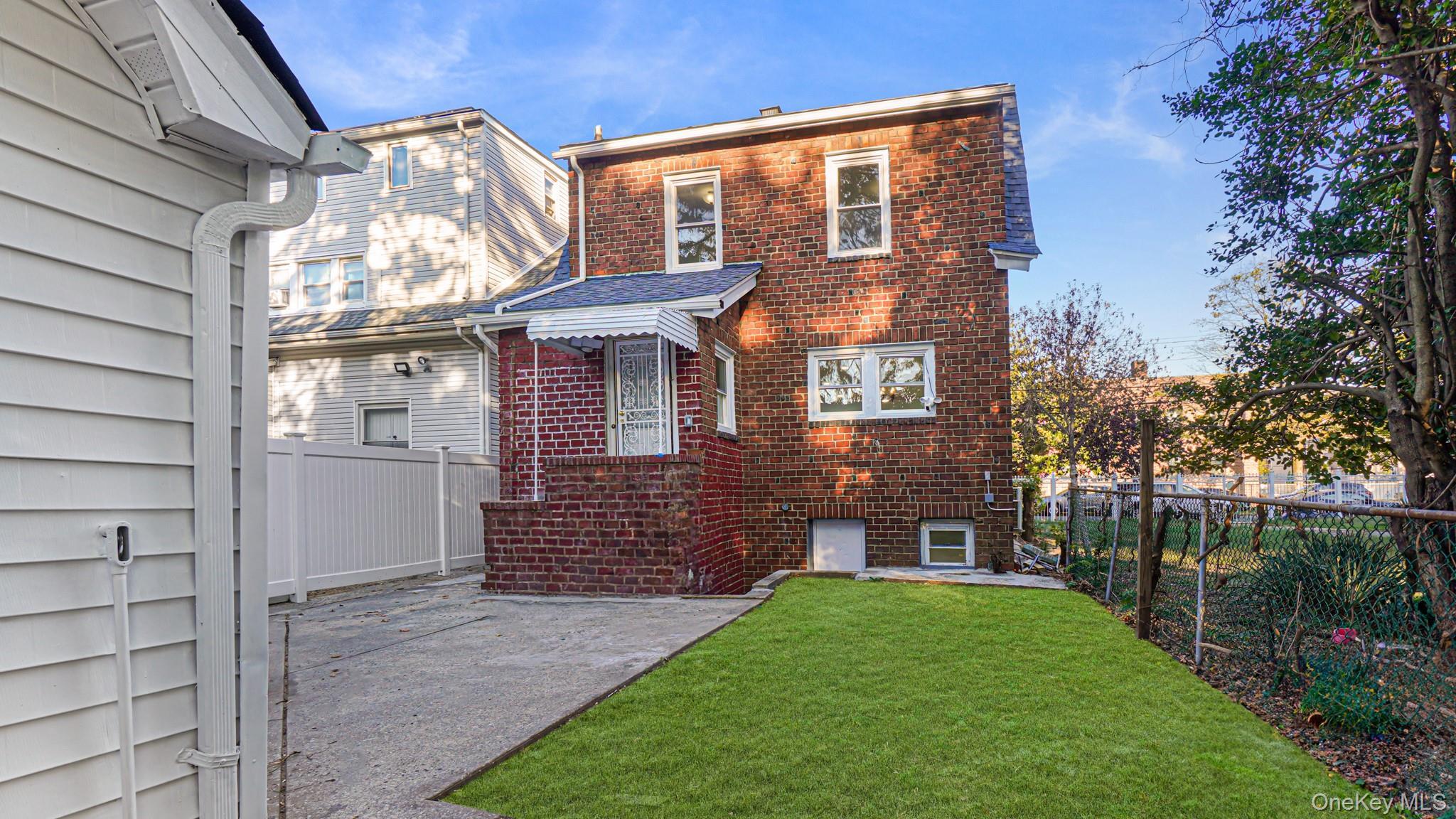 Single Family 217th Queens, NY 11429, MLS-927834-24