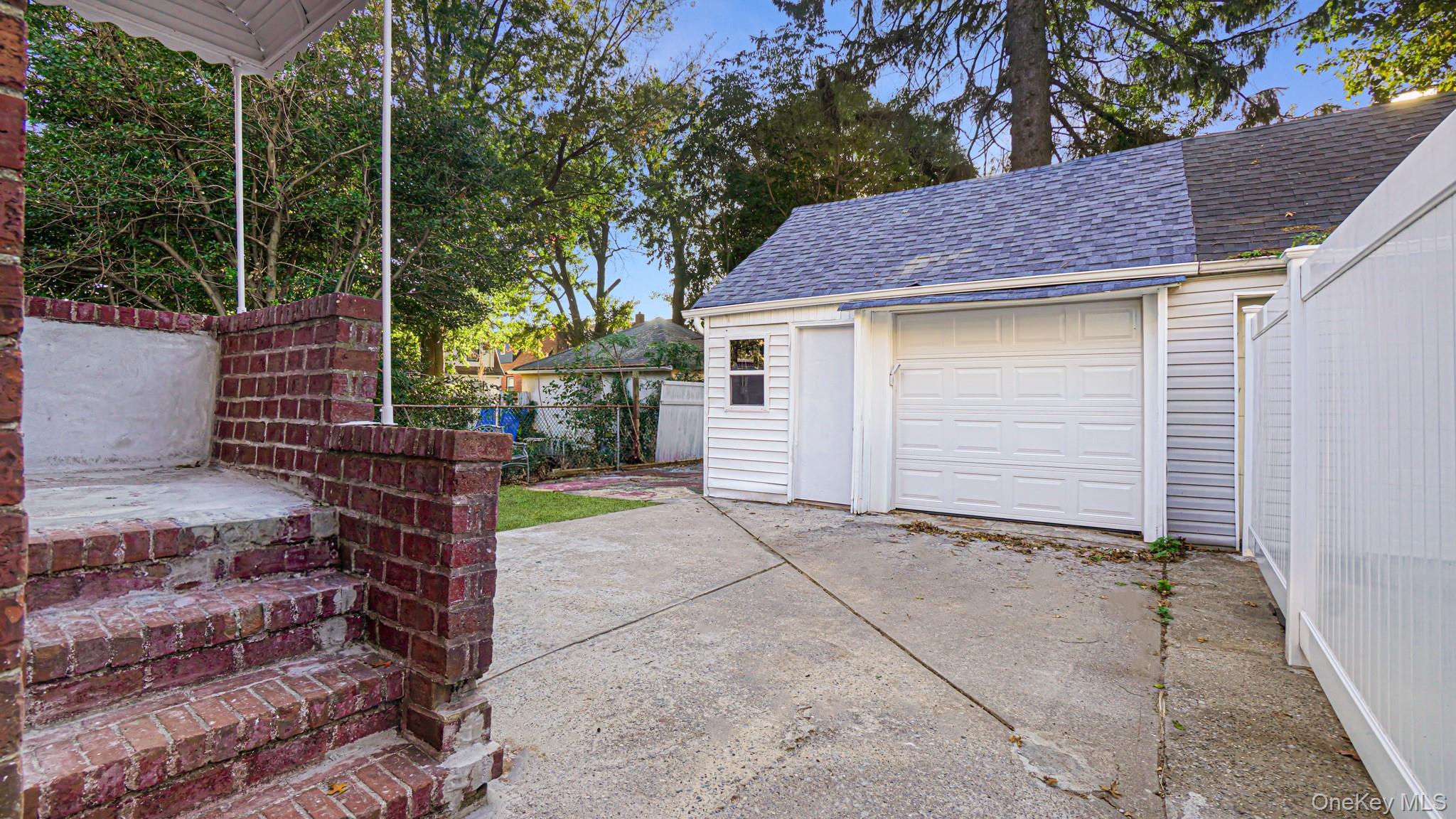 Single Family 217th Queens, NY 11429, MLS-927834-26