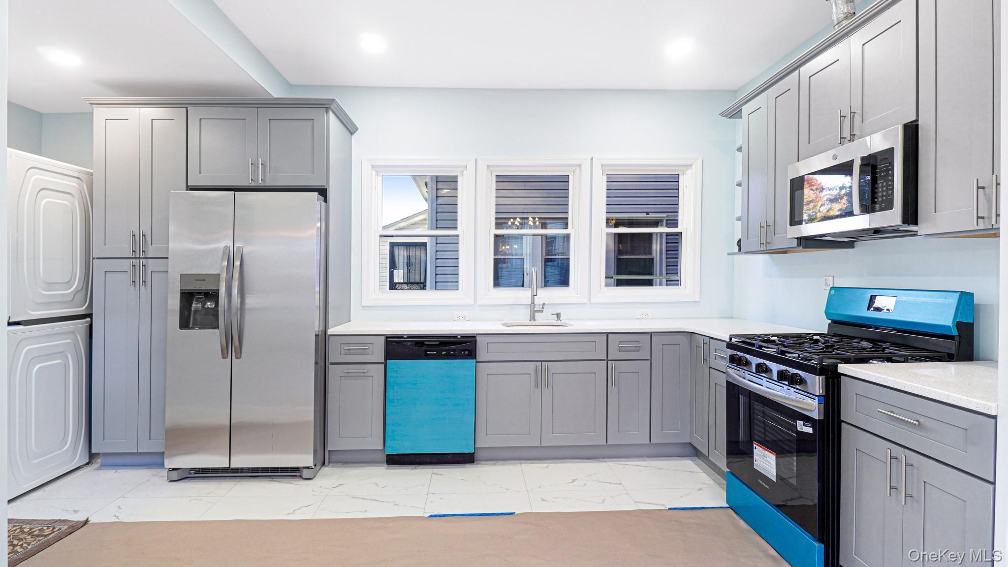 Single Family 217th Queens, NY 11429, MLS-927834-8